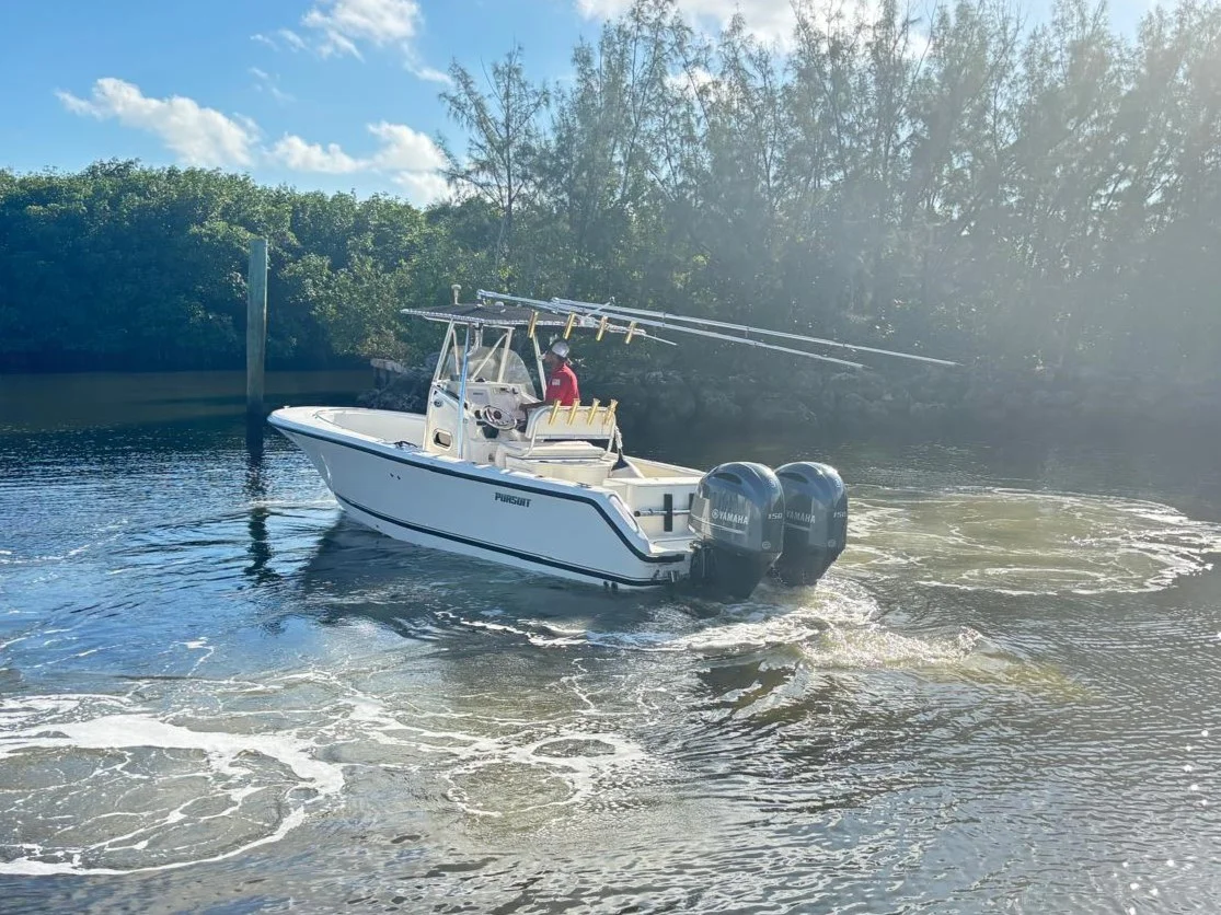 2005 Pursuit 2570 CC Image Thumbnail #5