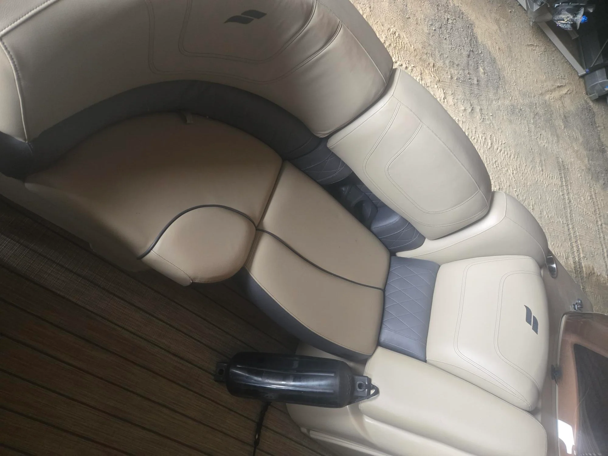 2022 Starcraft SLS3 TRITOON Image Thumbnail #6