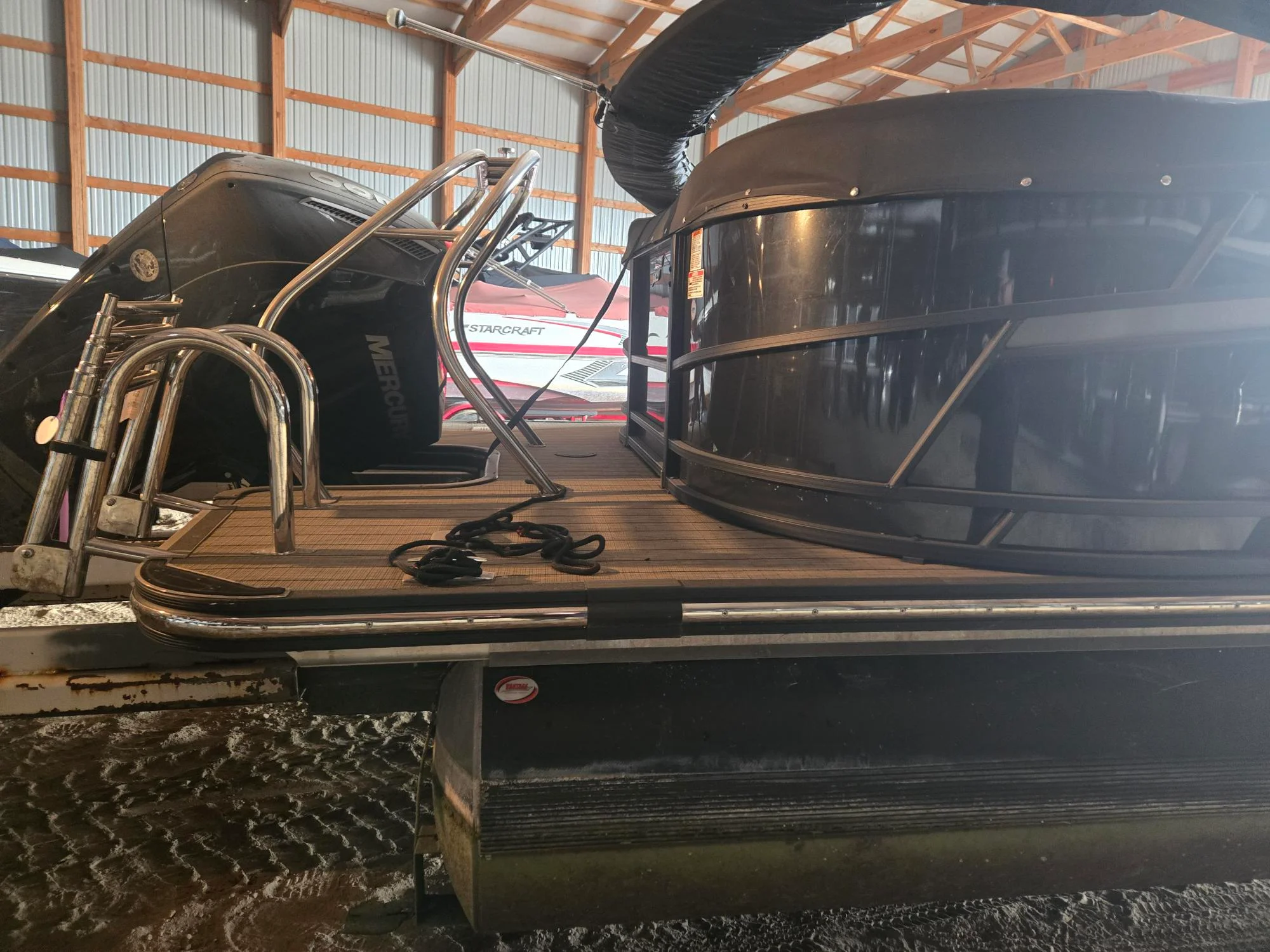 2022 Starcraft SLS3 TRITOON Image Thumbnail #3