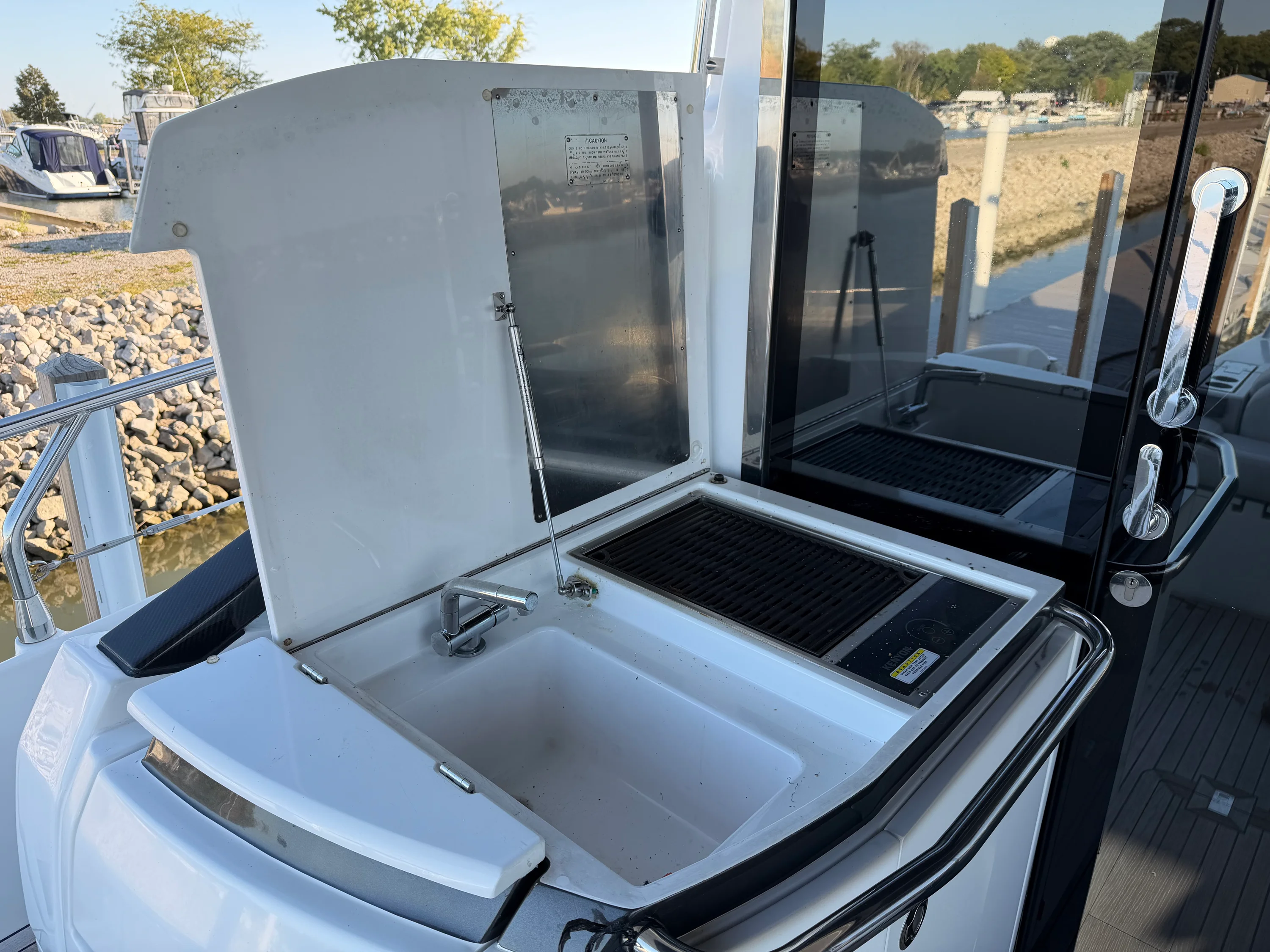 2019 Azimut S6 Image Thumbnail #10