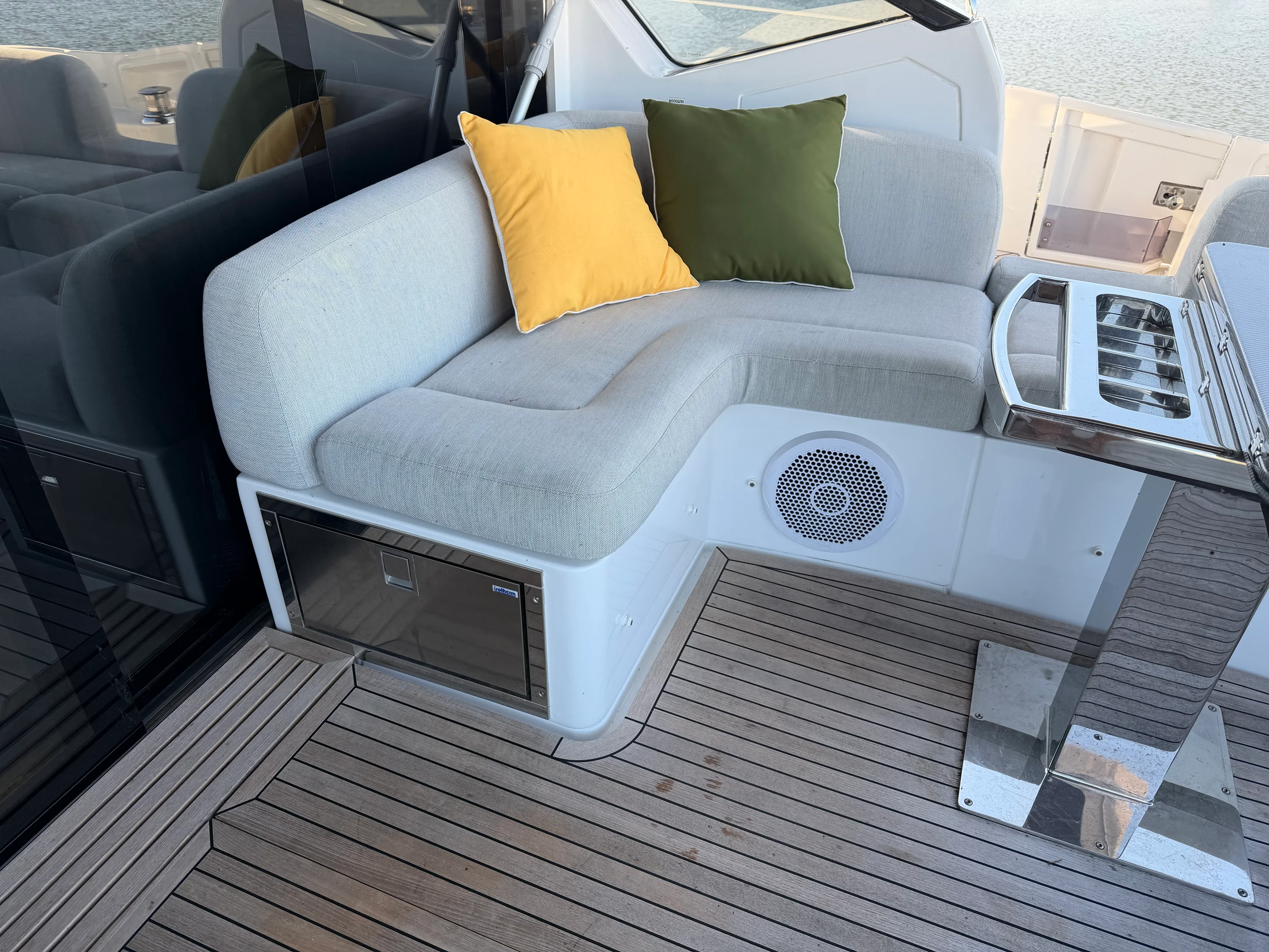 2019 Azimut S6 Image Thumbnail #12