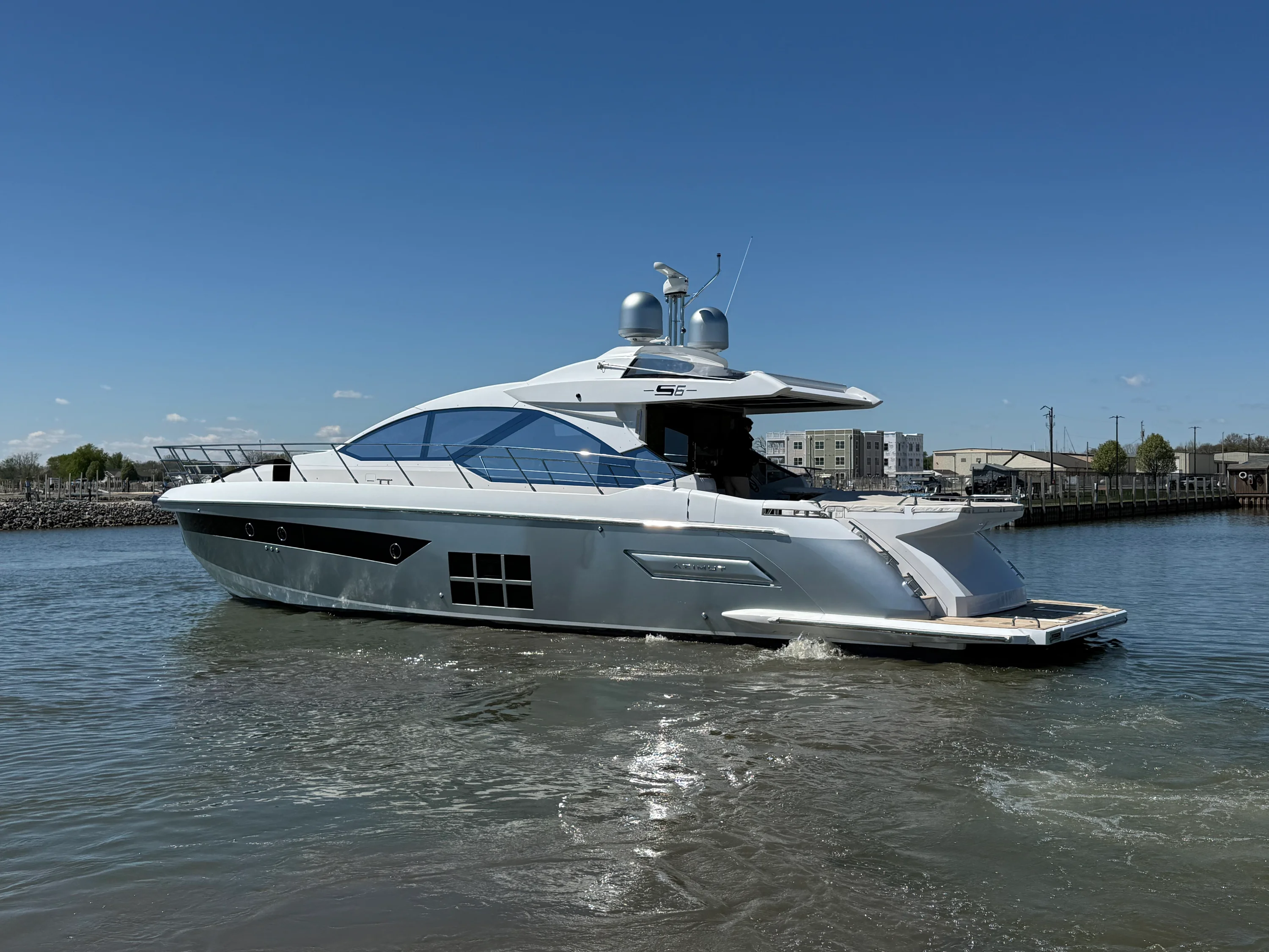 2019 Azimut S6 Image Thumbnail #3