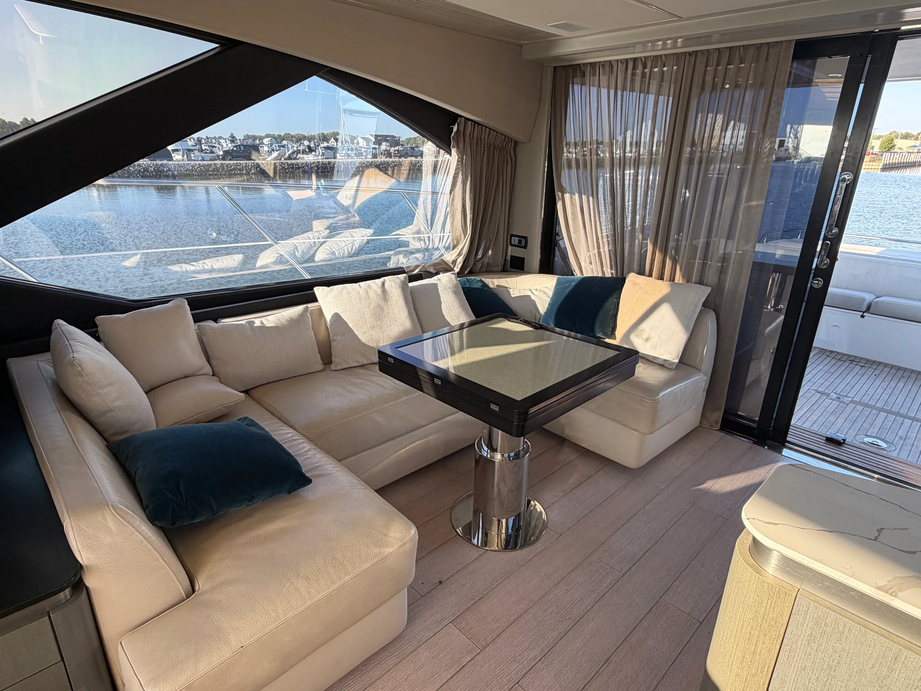 2019 Azimut S6 Image Thumbnail #18