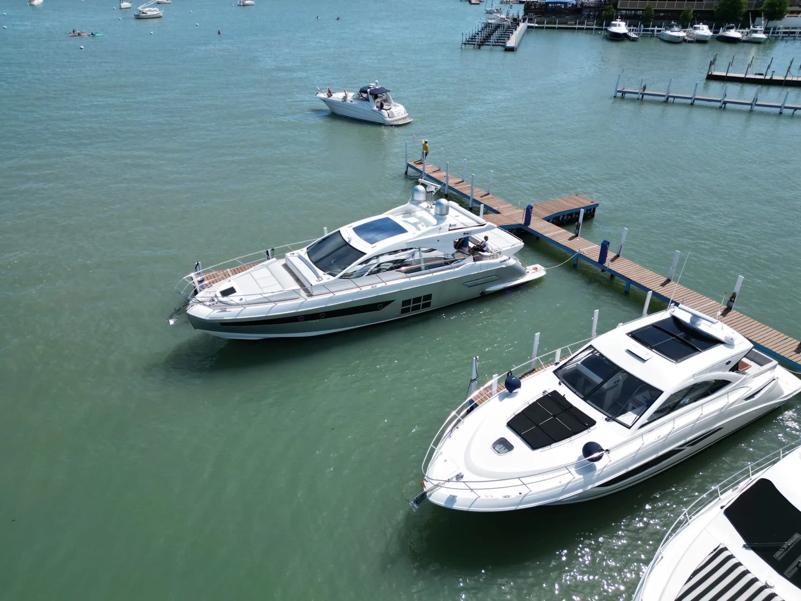 2019 Azimut S6 Image Thumbnail #32