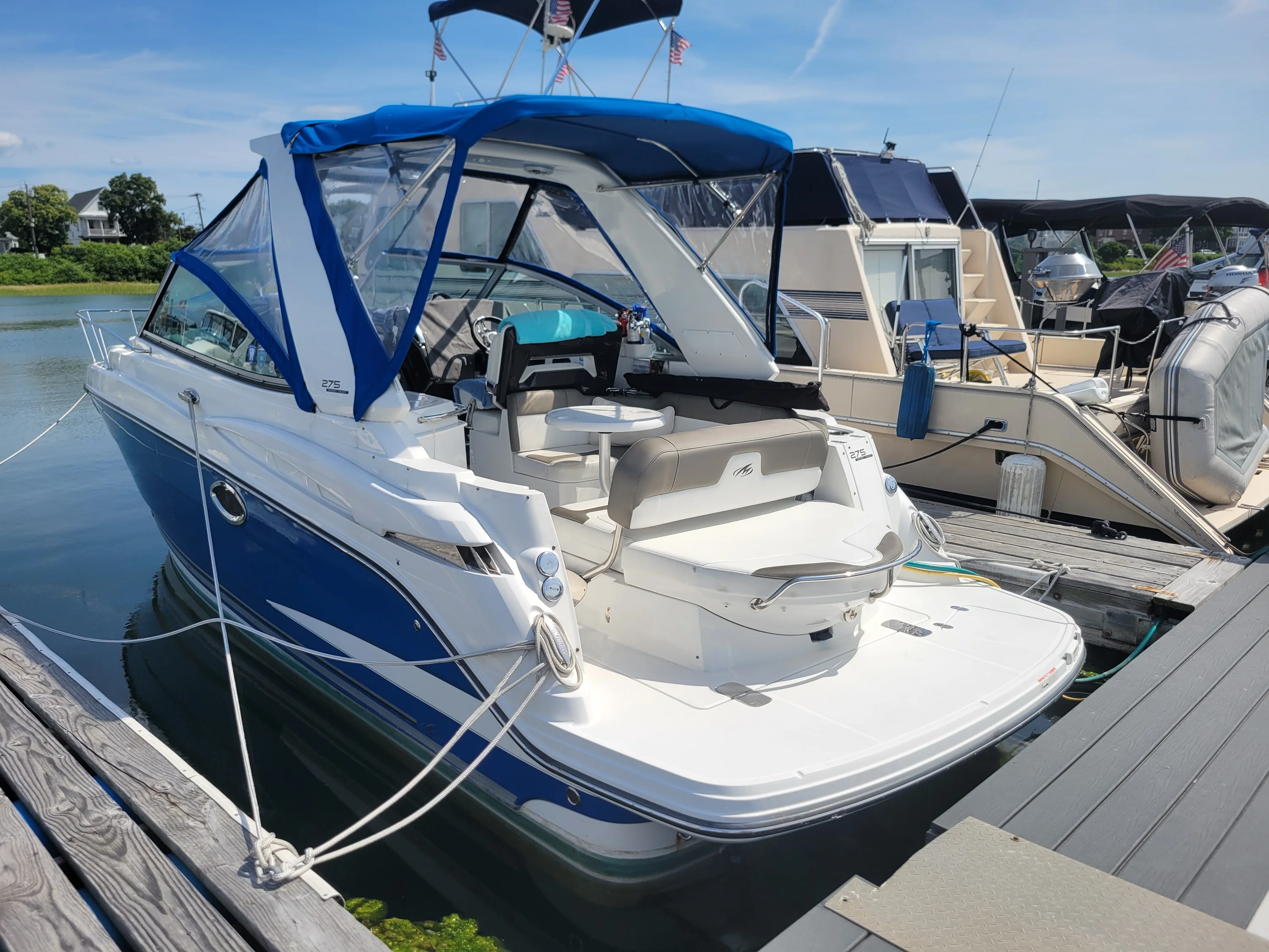 2018 Monterey 275 SPORT YACHT Image Thumbnail #2