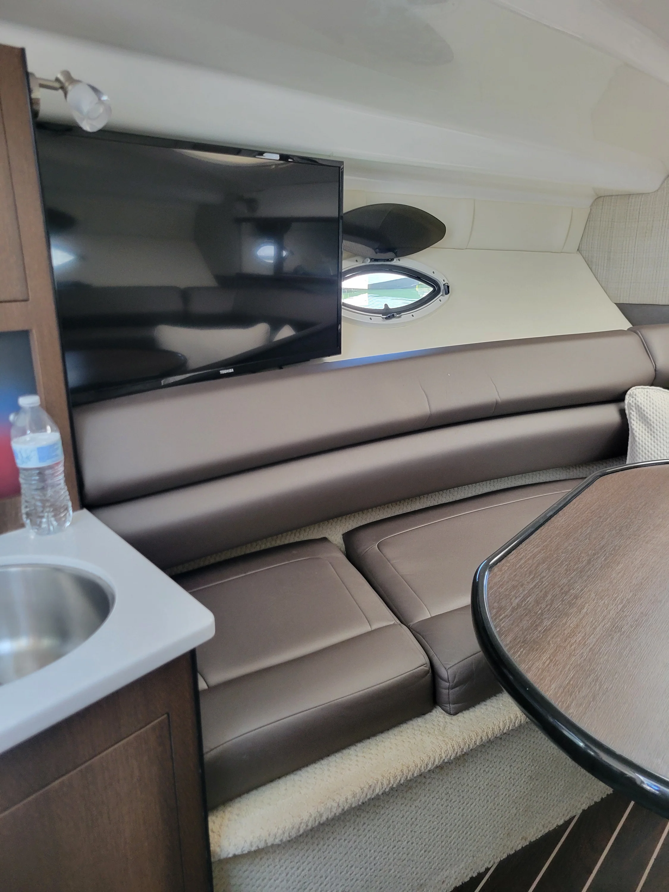 2018 Monterey 275 SPORT YACHT Image Thumbnail #14