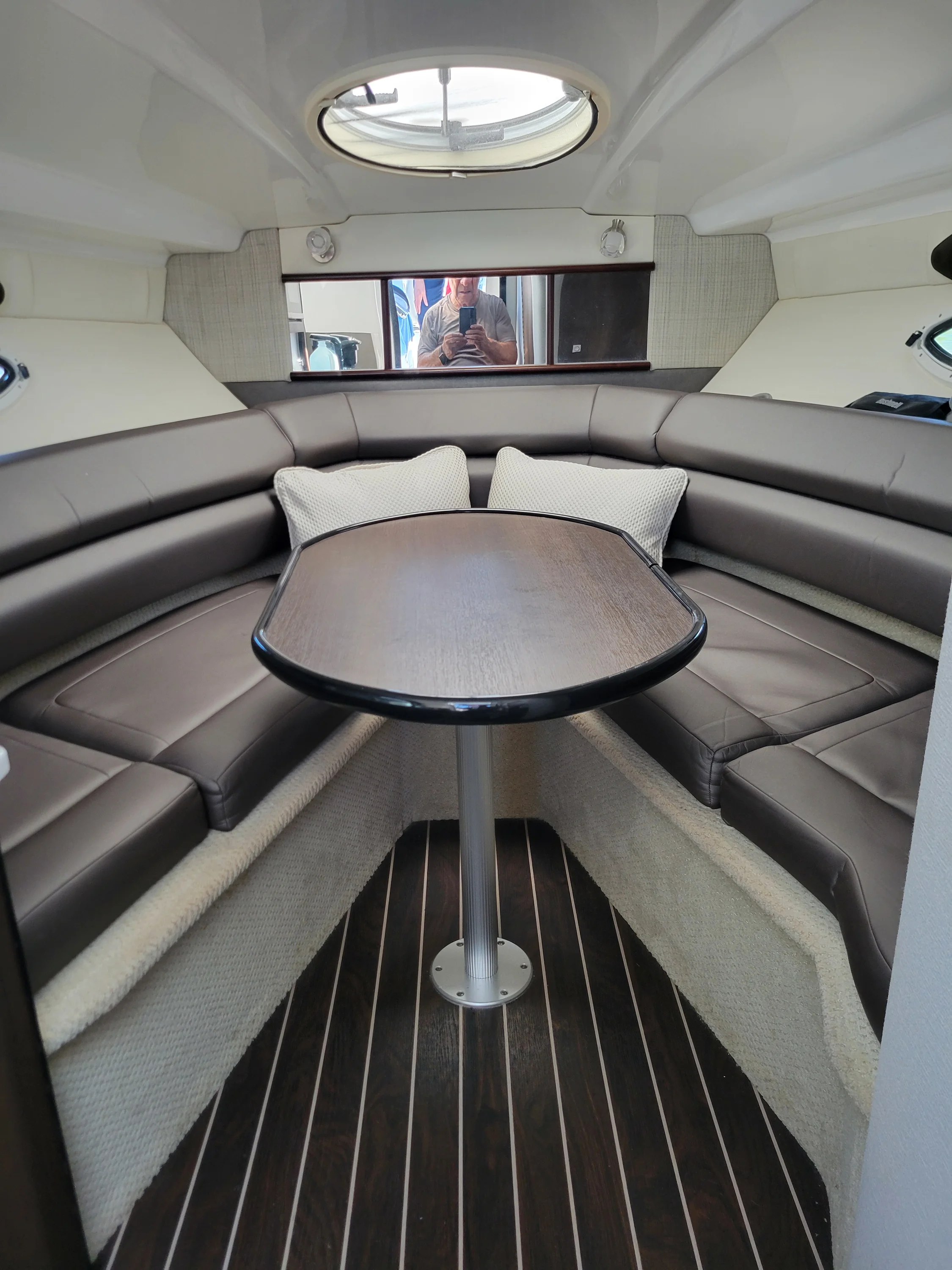 2018 Monterey 275 SPORT YACHT Image Thumbnail #10