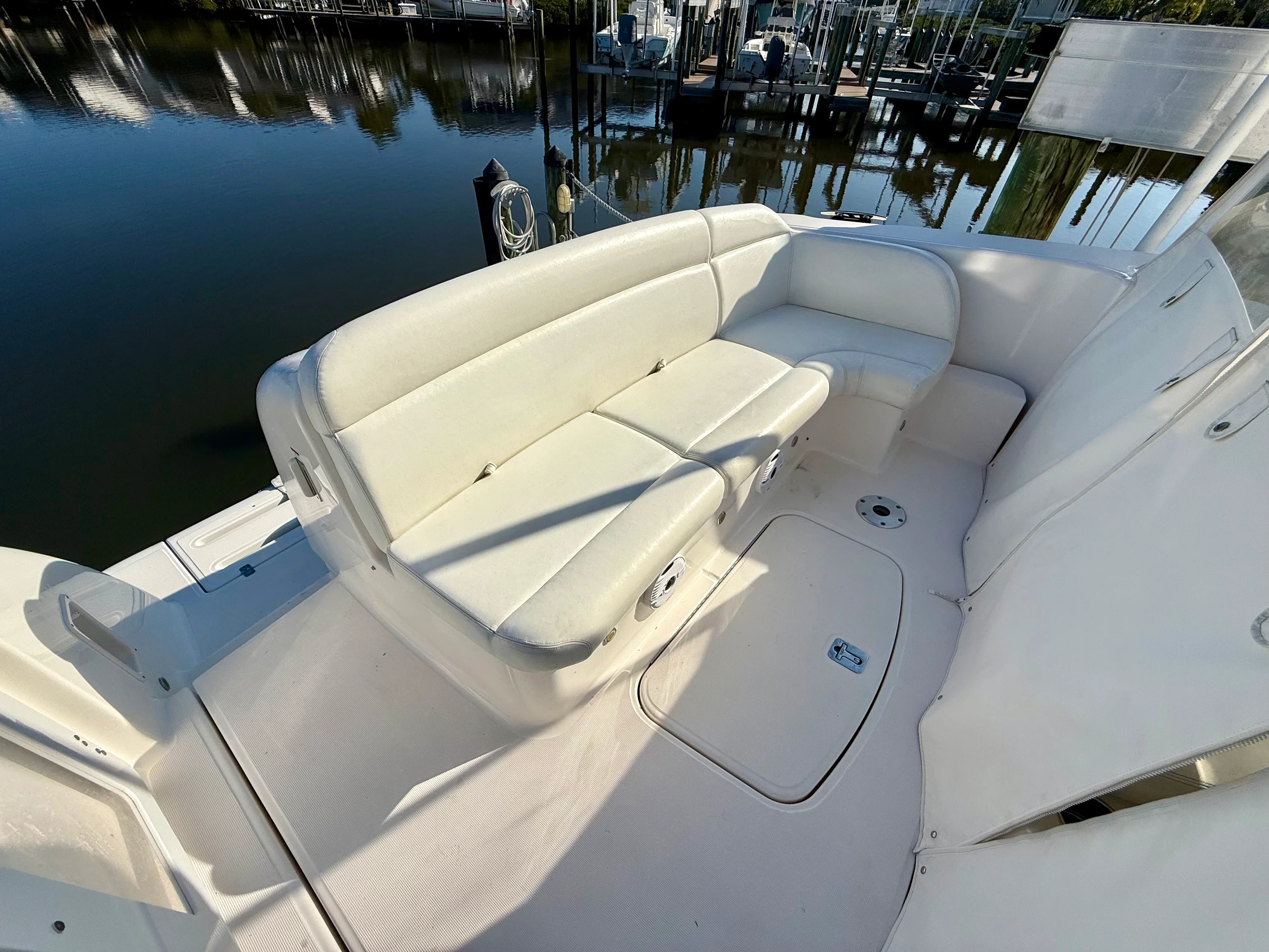 2008 Tiara Yachts 3500 SOVRAN Image Thumbnail #15