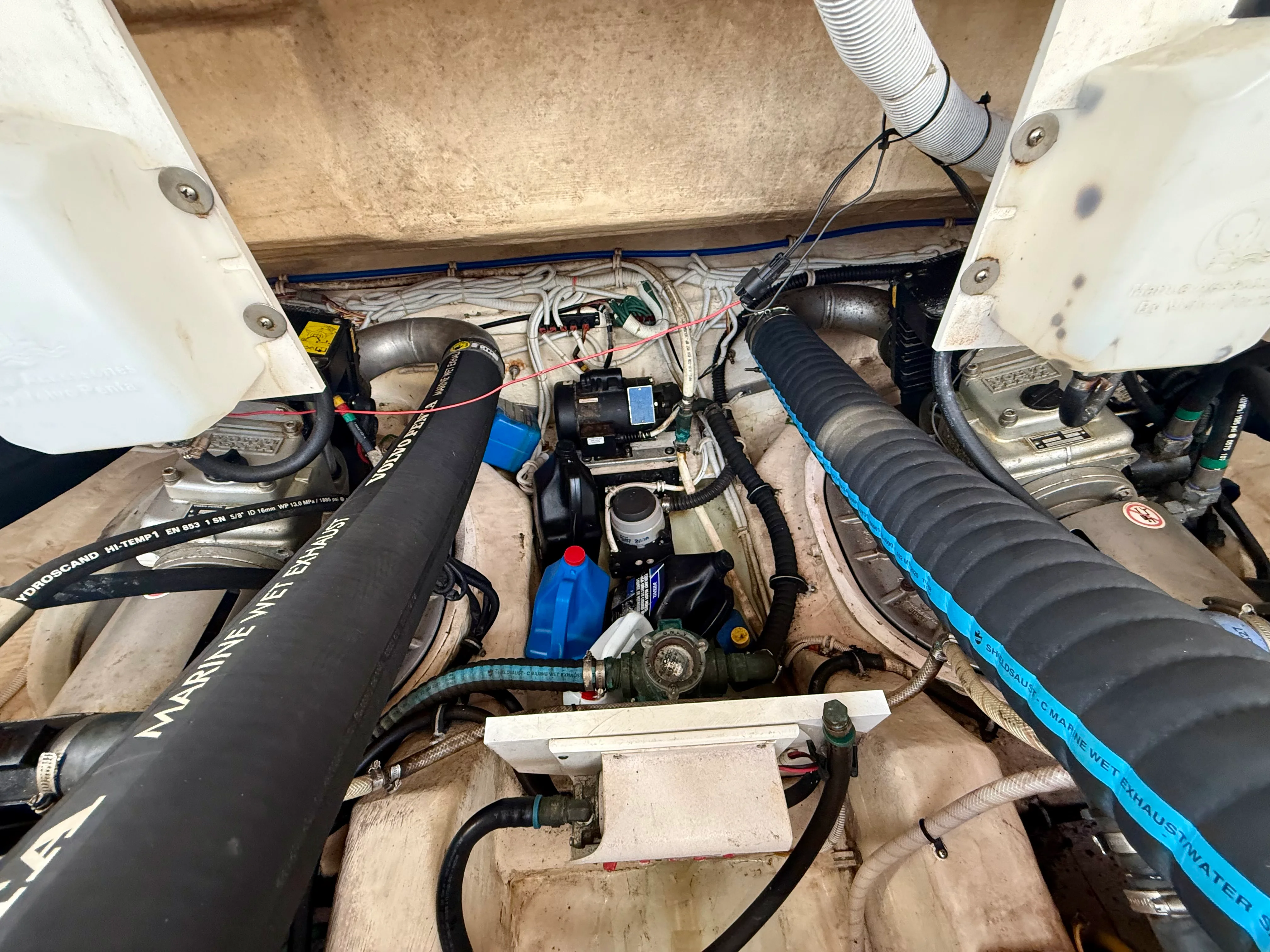 2008 Tiara Yachts 3500 SOVRAN Image Thumbnail #34