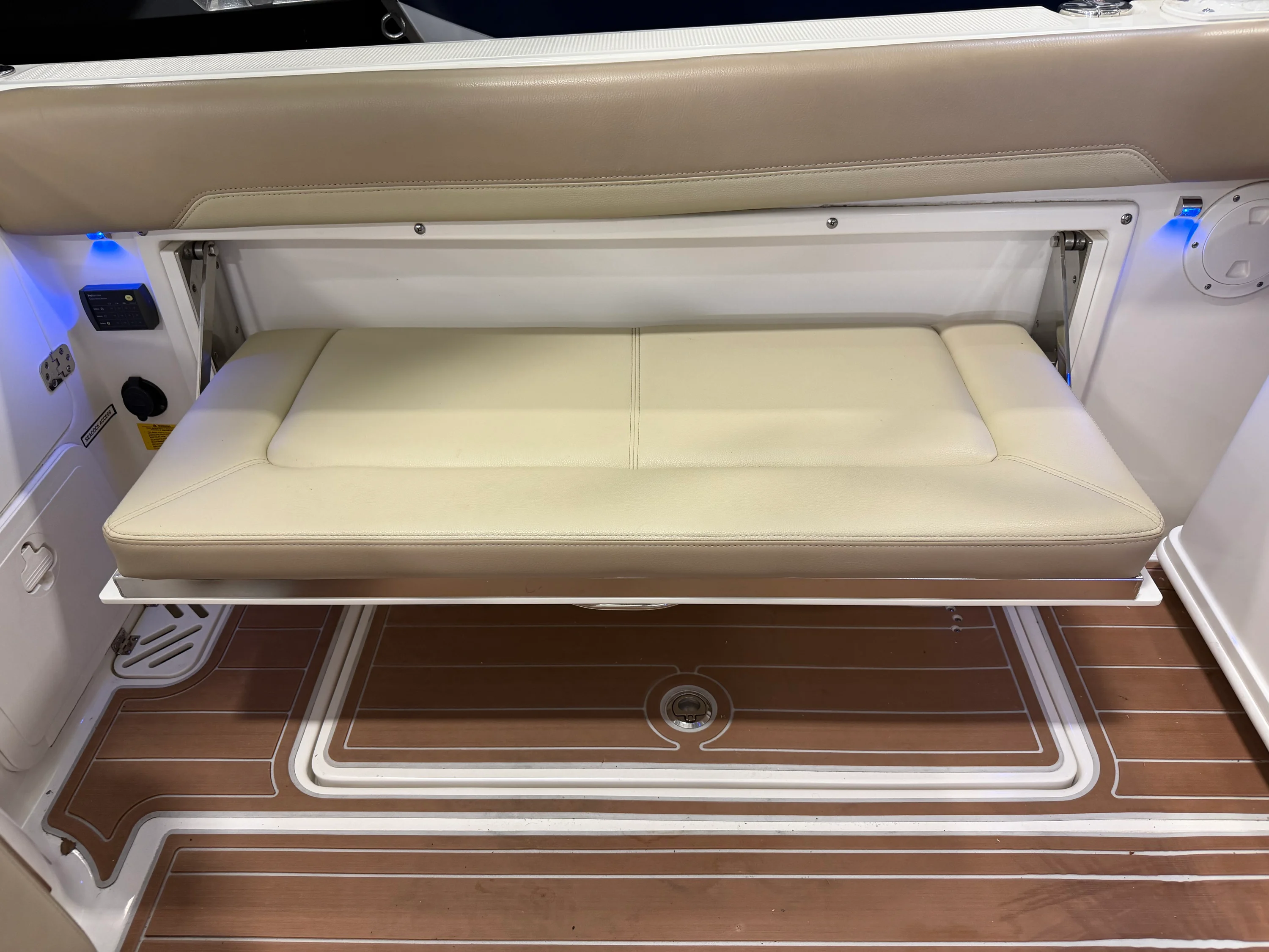 2019 Sailfish 275 DC Image Thumbnail #13