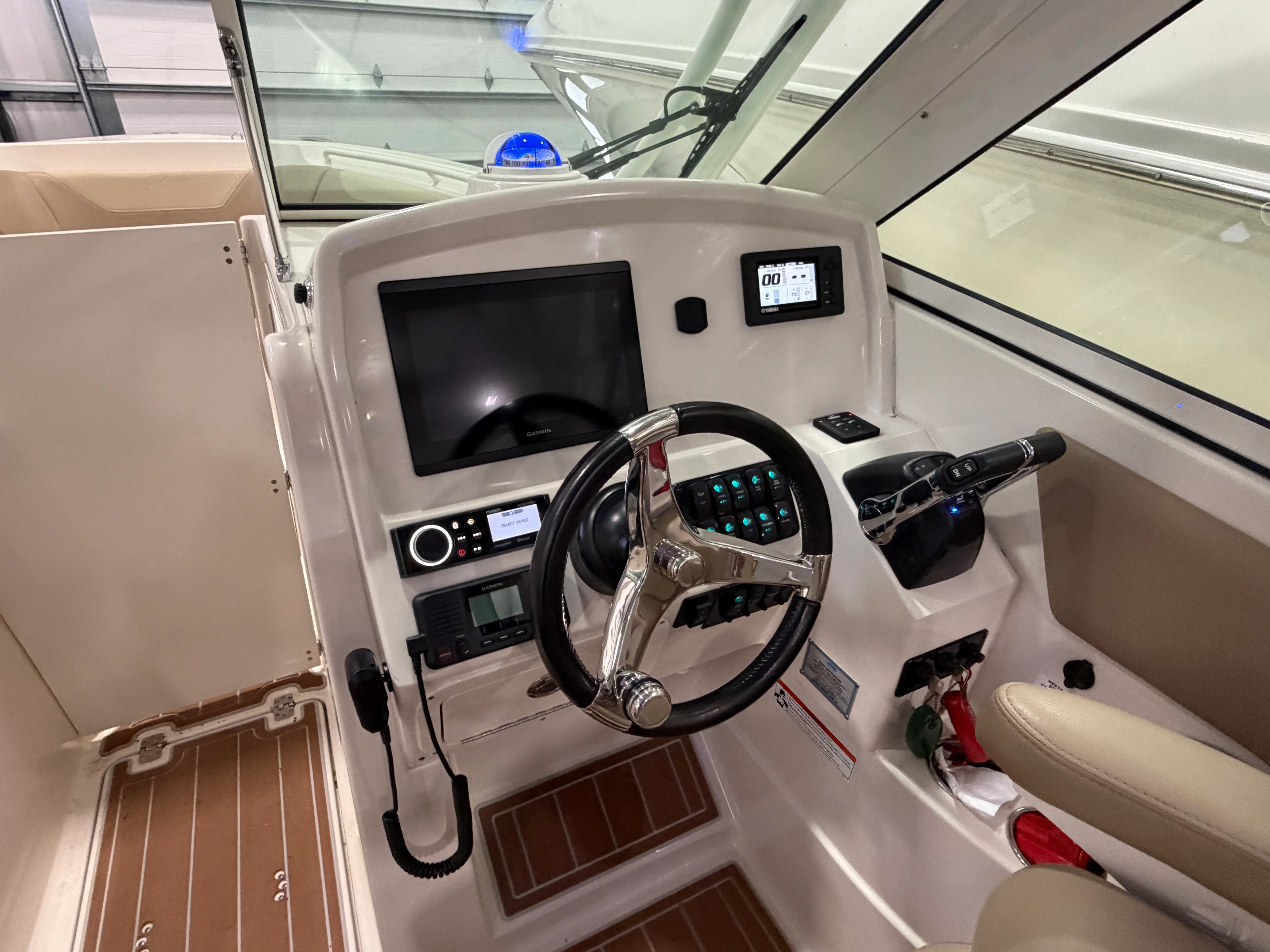 2019 Sailfish 275 DC Image Thumbnail #6