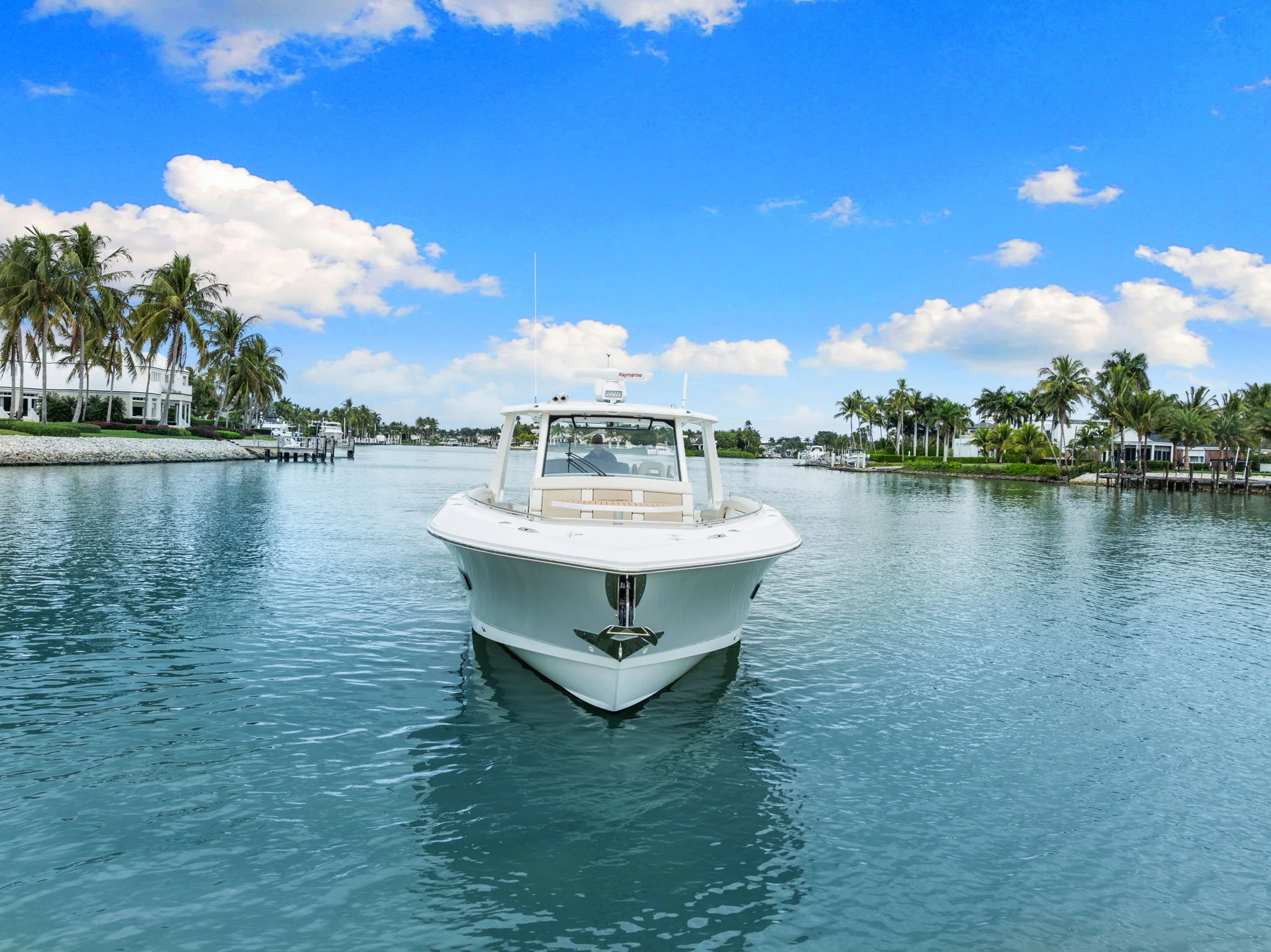 2020 Boston Whaler 420 OUTRAGE Image Thumbnail #2