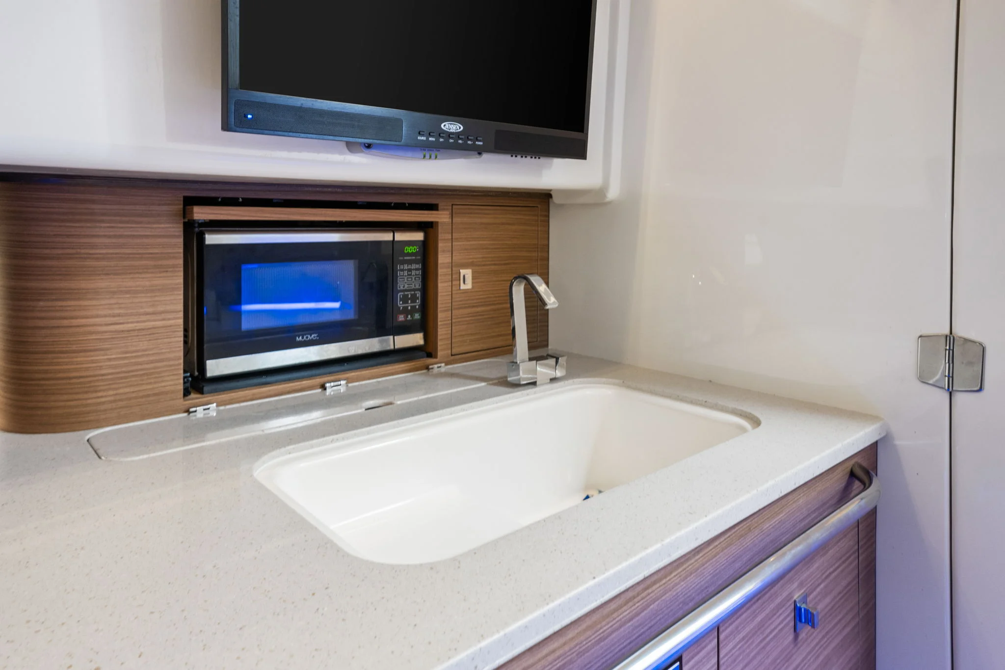 2020 Boston Whaler 420 OUTRAGE Image Thumbnail #33