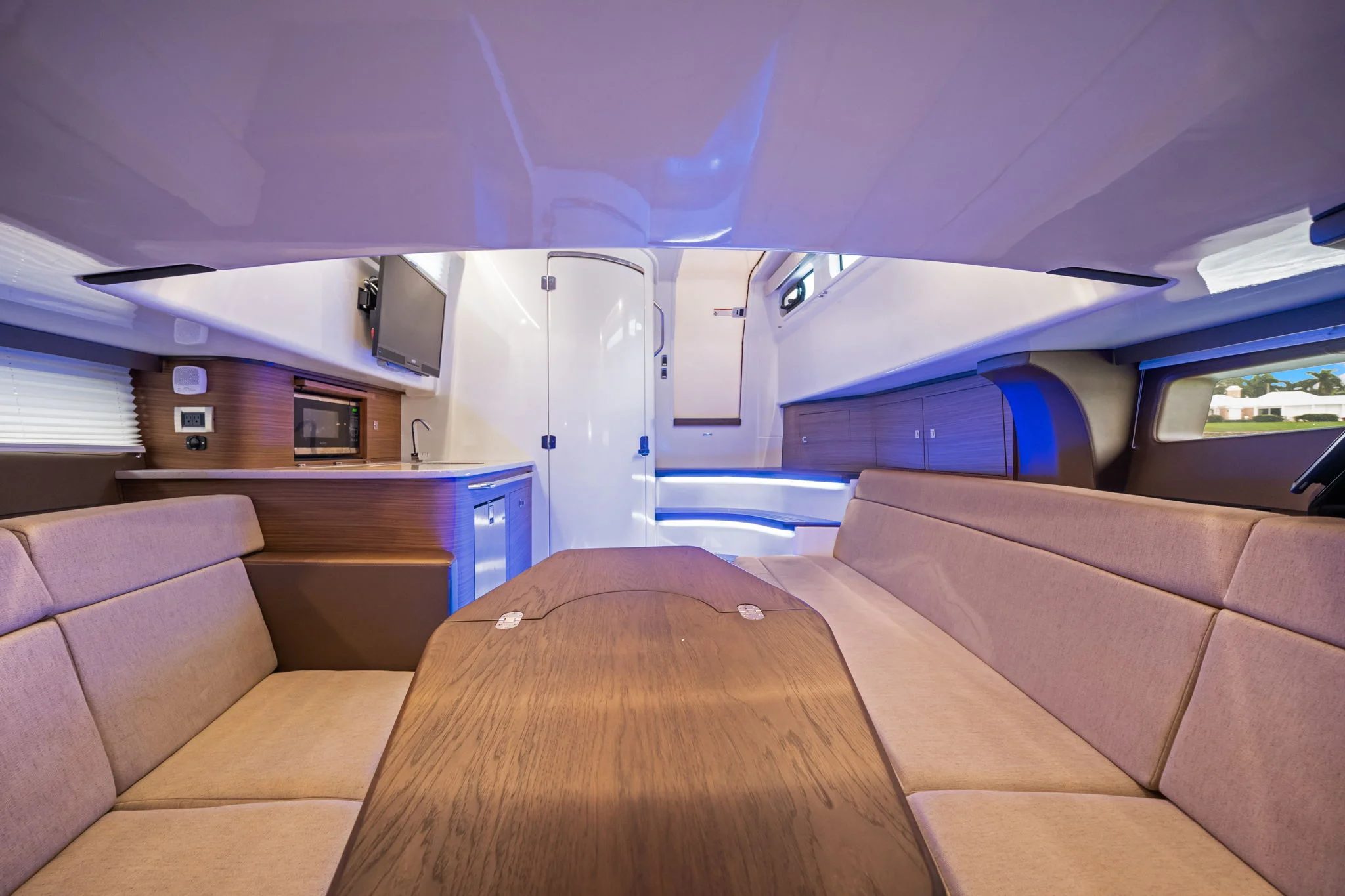 2020 Boston Whaler 420 OUTRAGE Image Thumbnail #30