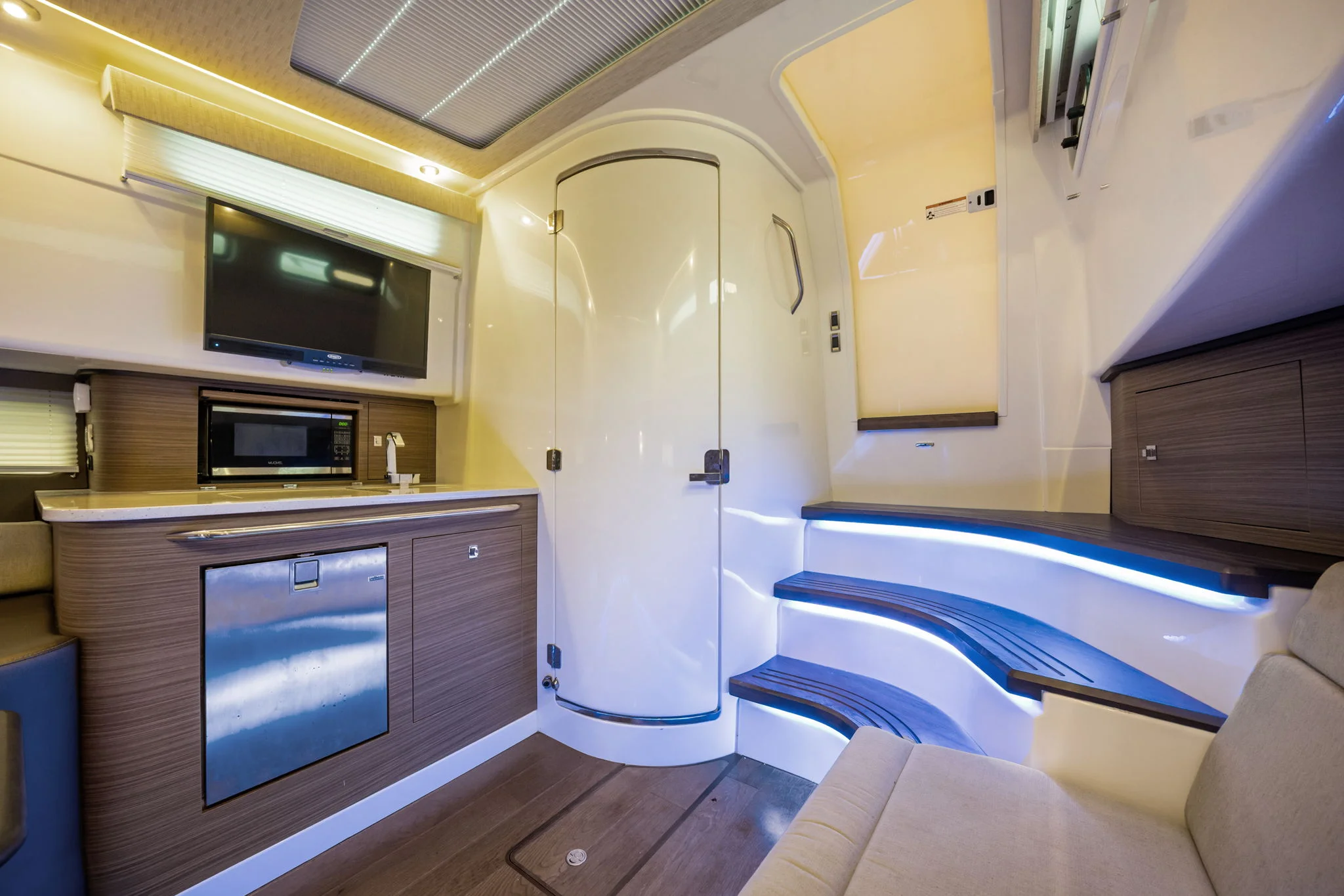 2020 Boston Whaler 420 OUTRAGE Image Thumbnail #29