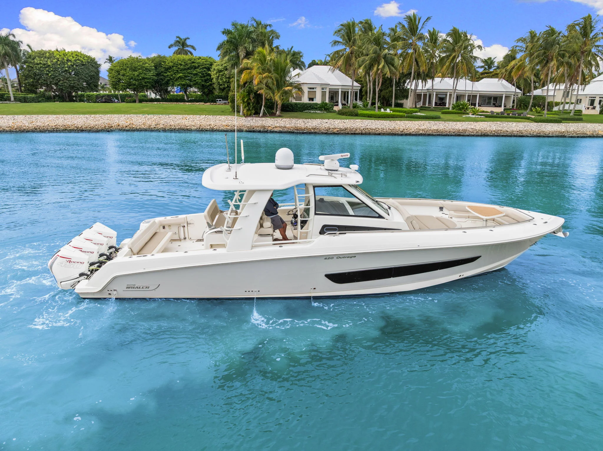 2020 Boston Whaler 420 OUTRAGE Image Thumbnail #18