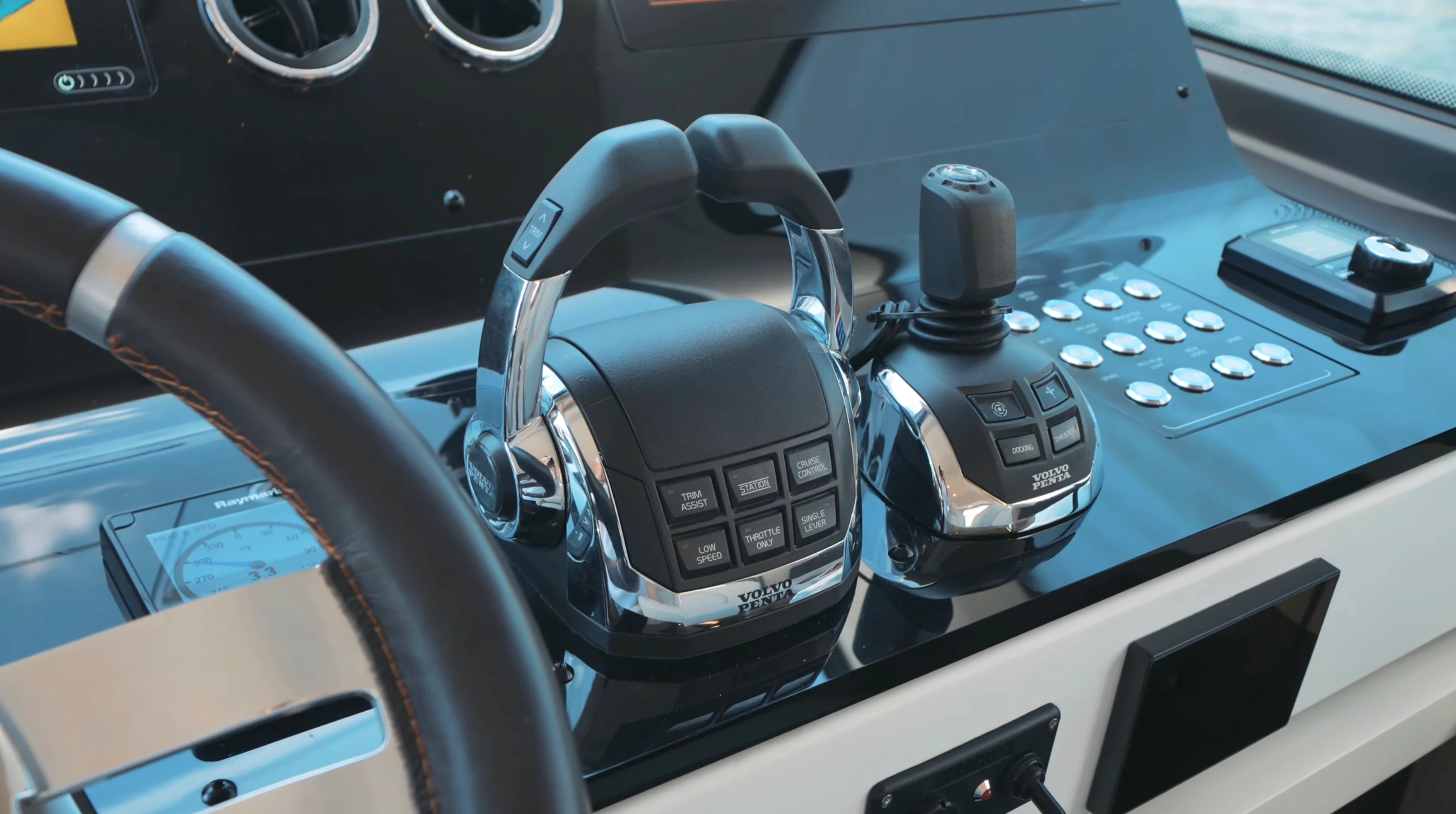 2022 Azimut 60 FLY Image Thumbnail #17