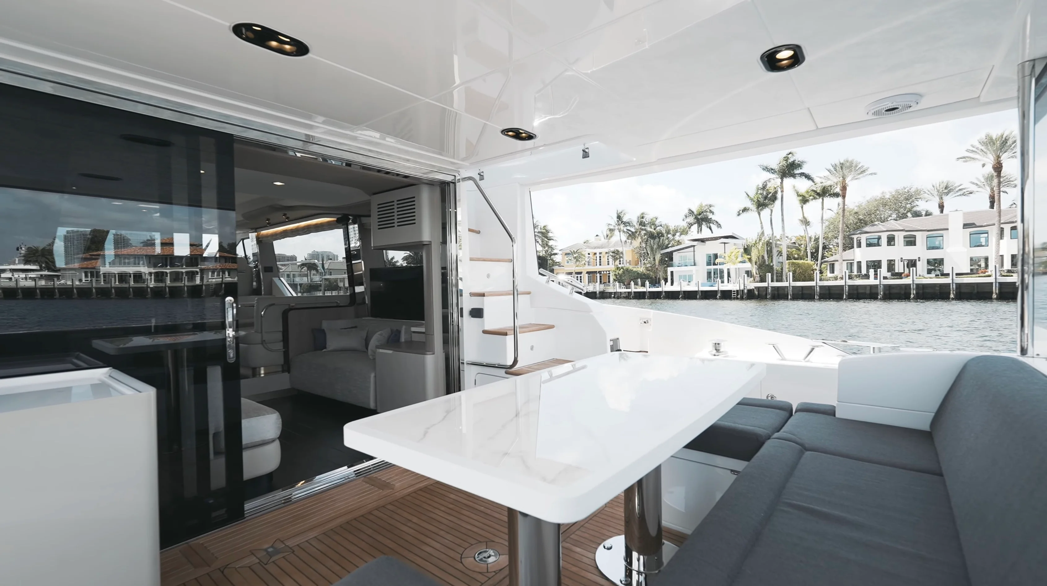 2022 Azimut 60 FLY Image Thumbnail #8