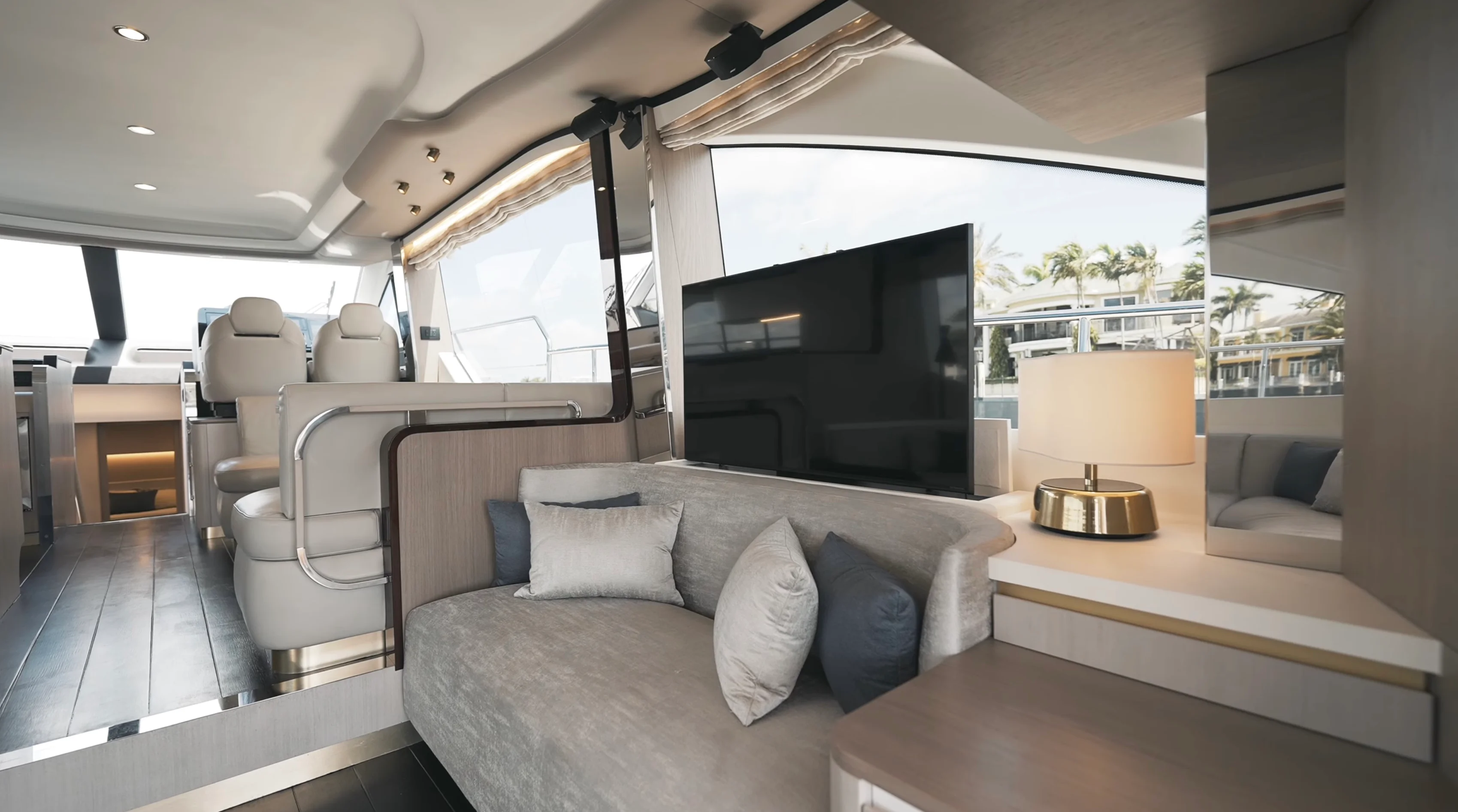 2022 Azimut 60 FLY Image Thumbnail #12