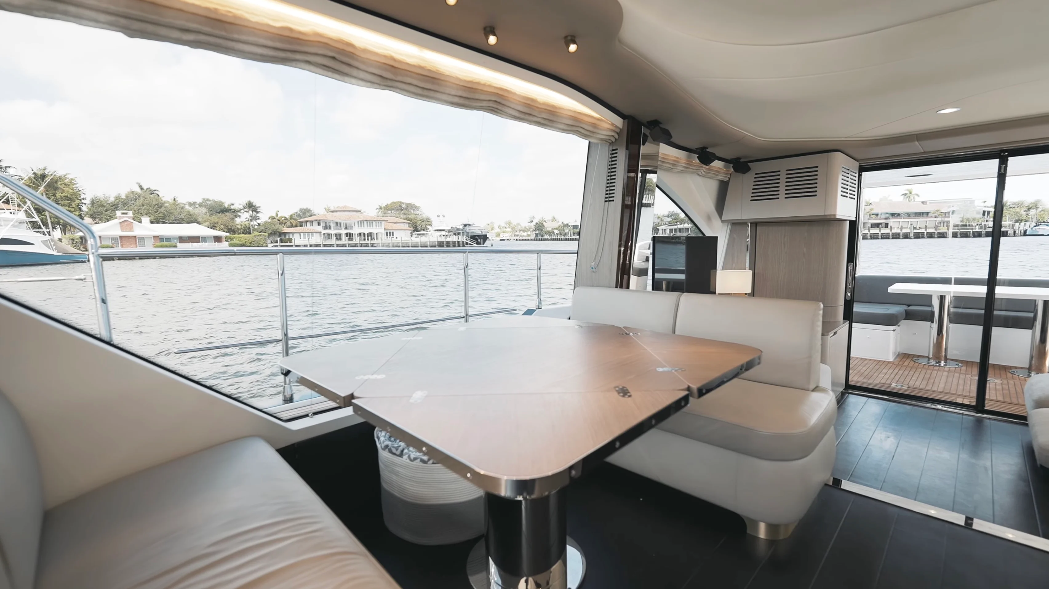 2022 Azimut 60 FLY Image Thumbnail #14