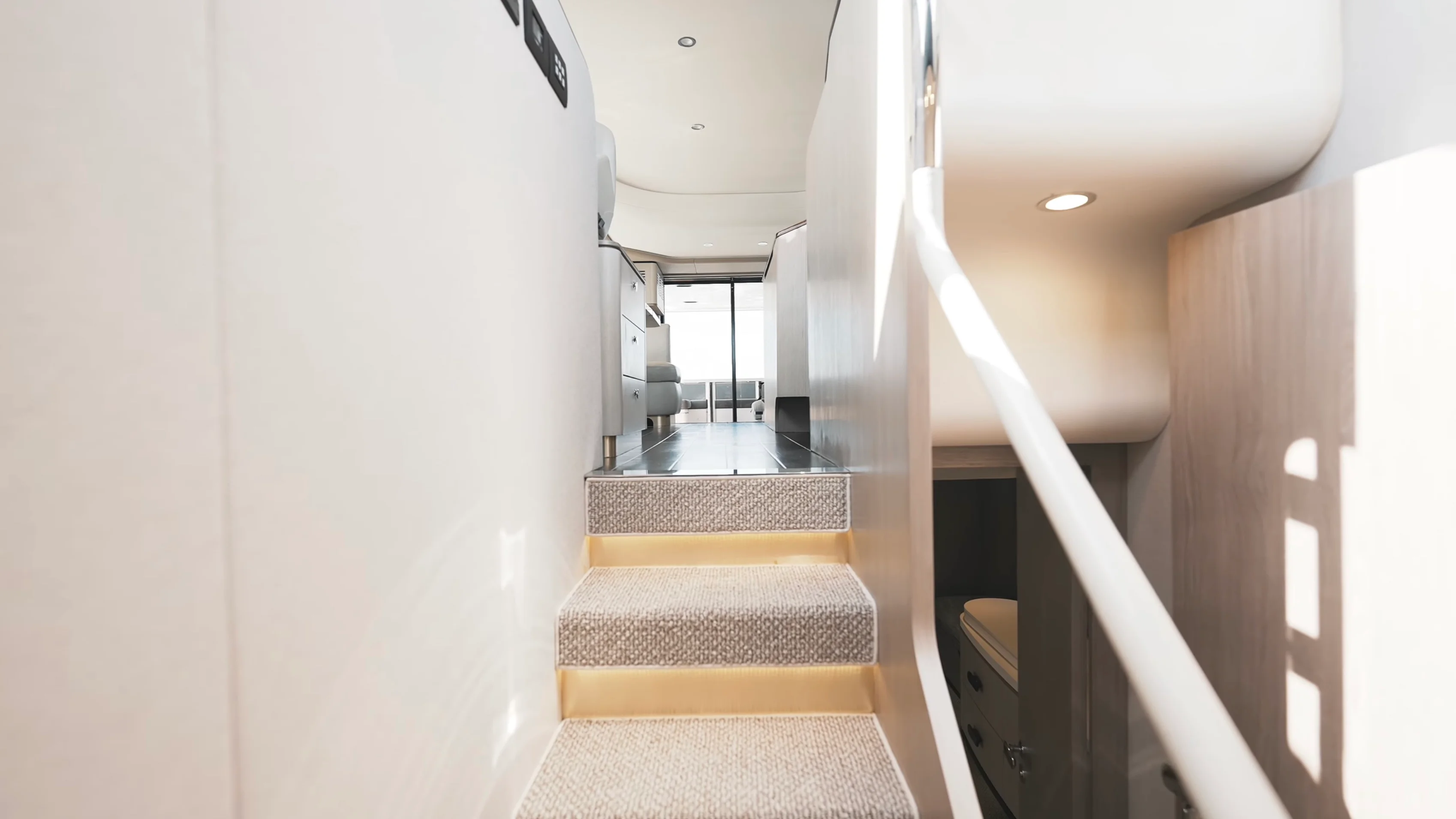 2022 Azimut 60 FLY Image Thumbnail #32