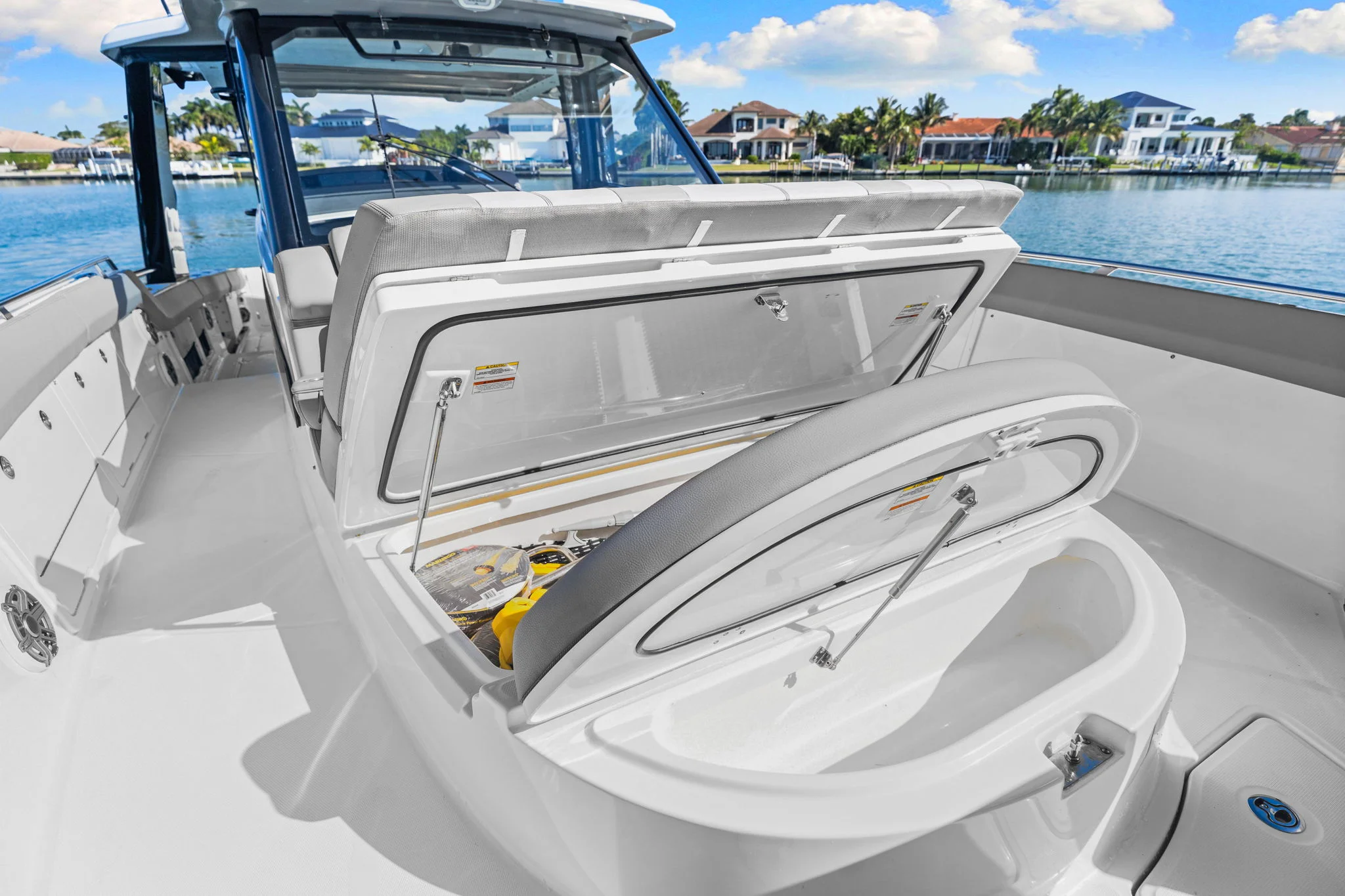 2023 Boston Whaler 420 OUTRAGE Image Thumbnail #20