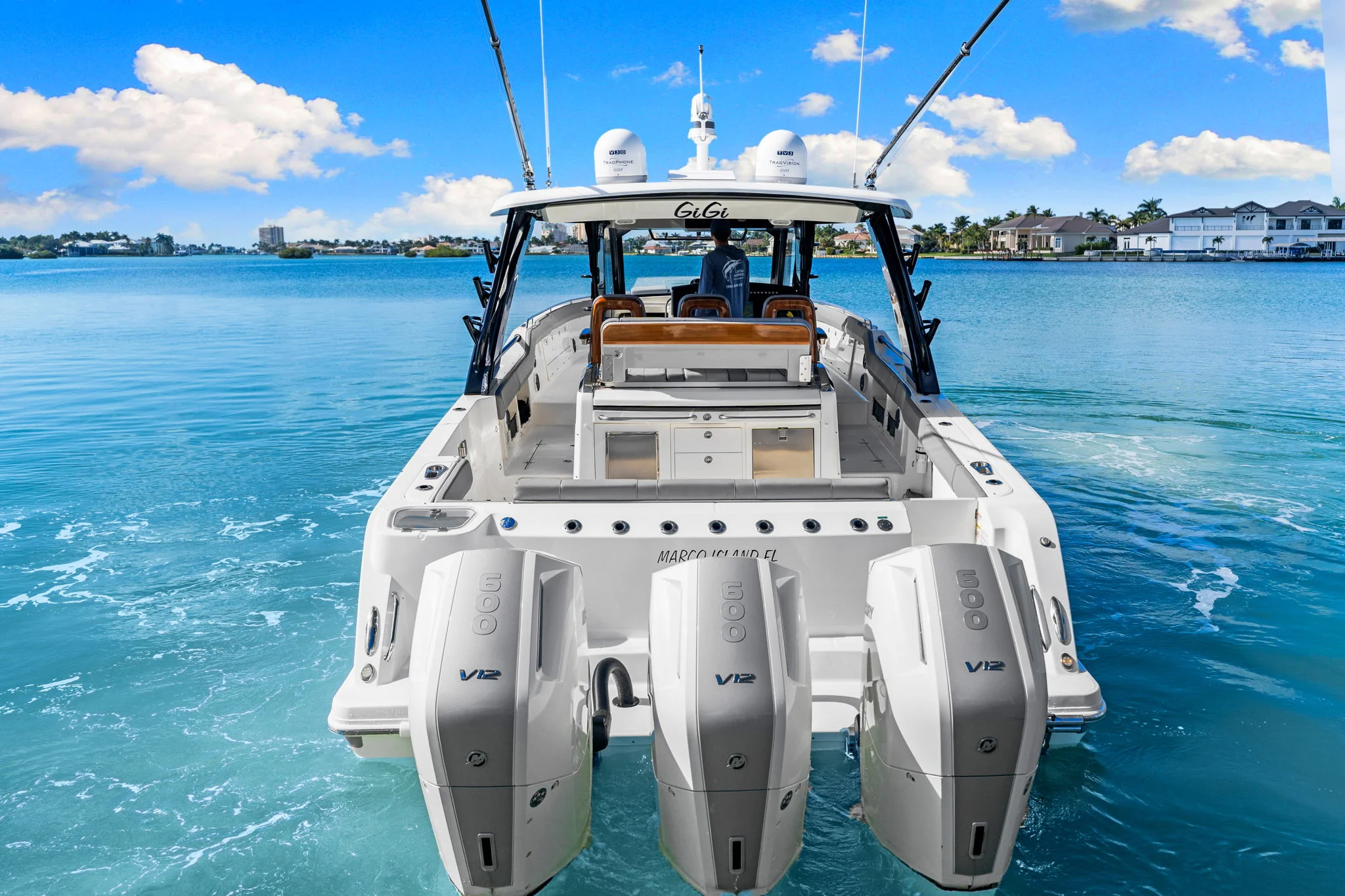 2023 Boston Whaler 420 OUTRAGE Image Thumbnail #9