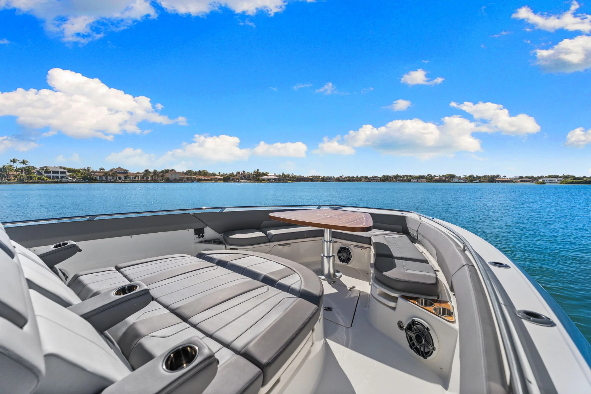 2023 Boston Whaler 420 OUTRAGE Image Thumbnail #17