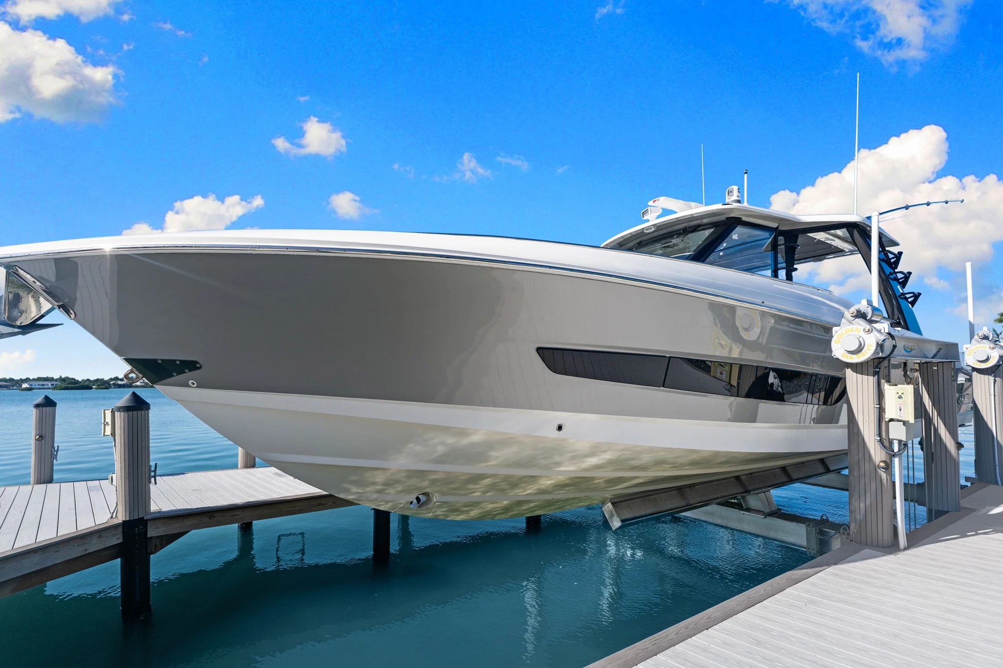 2023 Boston Whaler 420 OUTRAGE Image Thumbnail #16