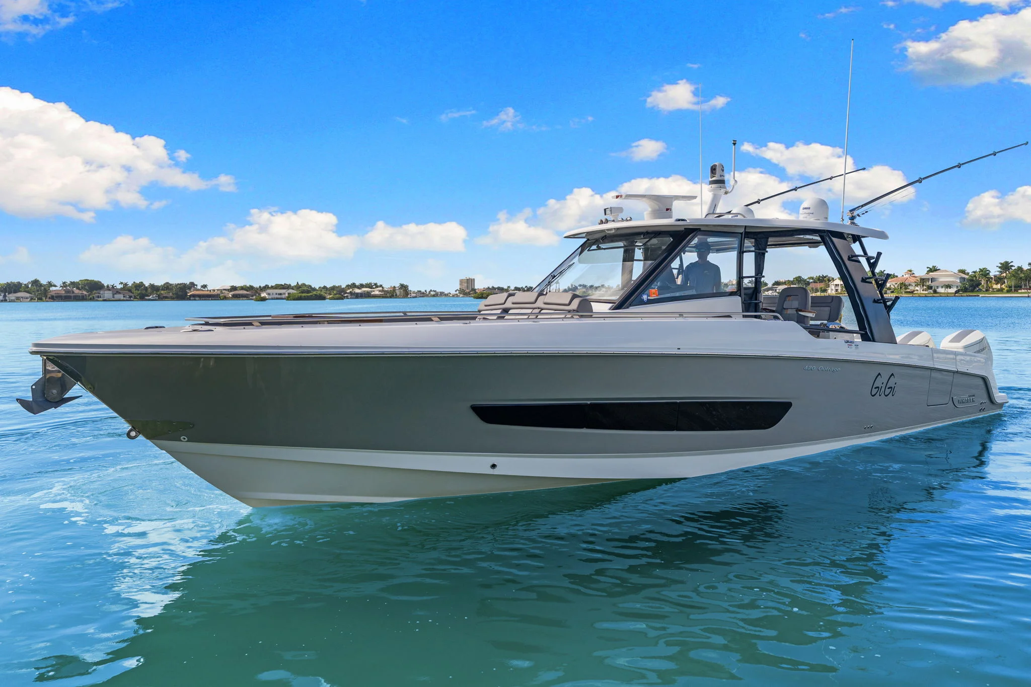 2023 Boston Whaler 420 OUTRAGE Image Thumbnail #1