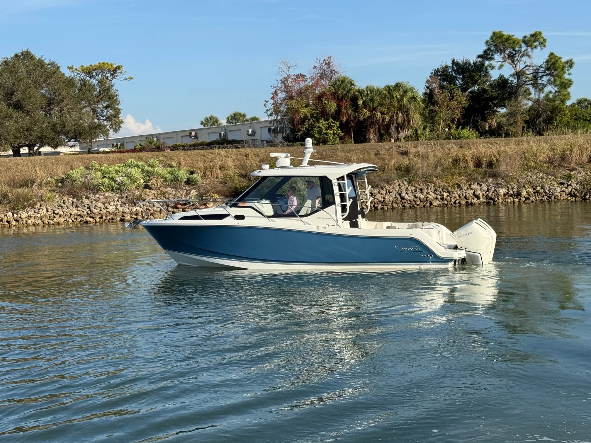 2022 Boston Whaler 325 CQ Image Thumbnail #1