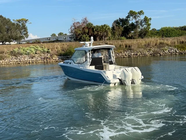 2022 Boston Whaler 325 CQ Image Thumbnail #25