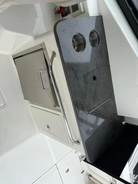 2022 Boston Whaler 325 CQ Image Thumbnail #14