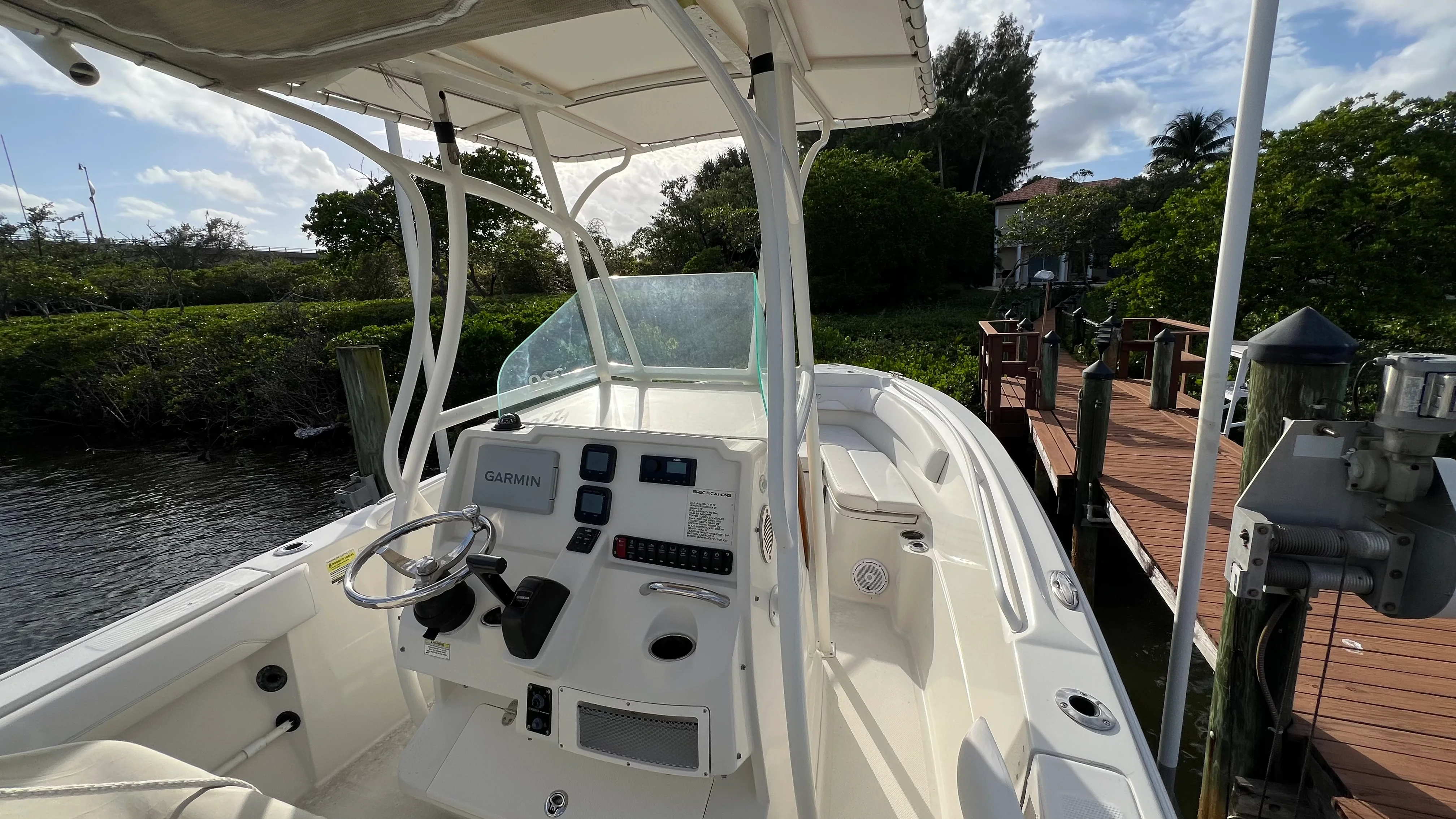 2015 Sailfish 220 CC Image Thumbnail #4