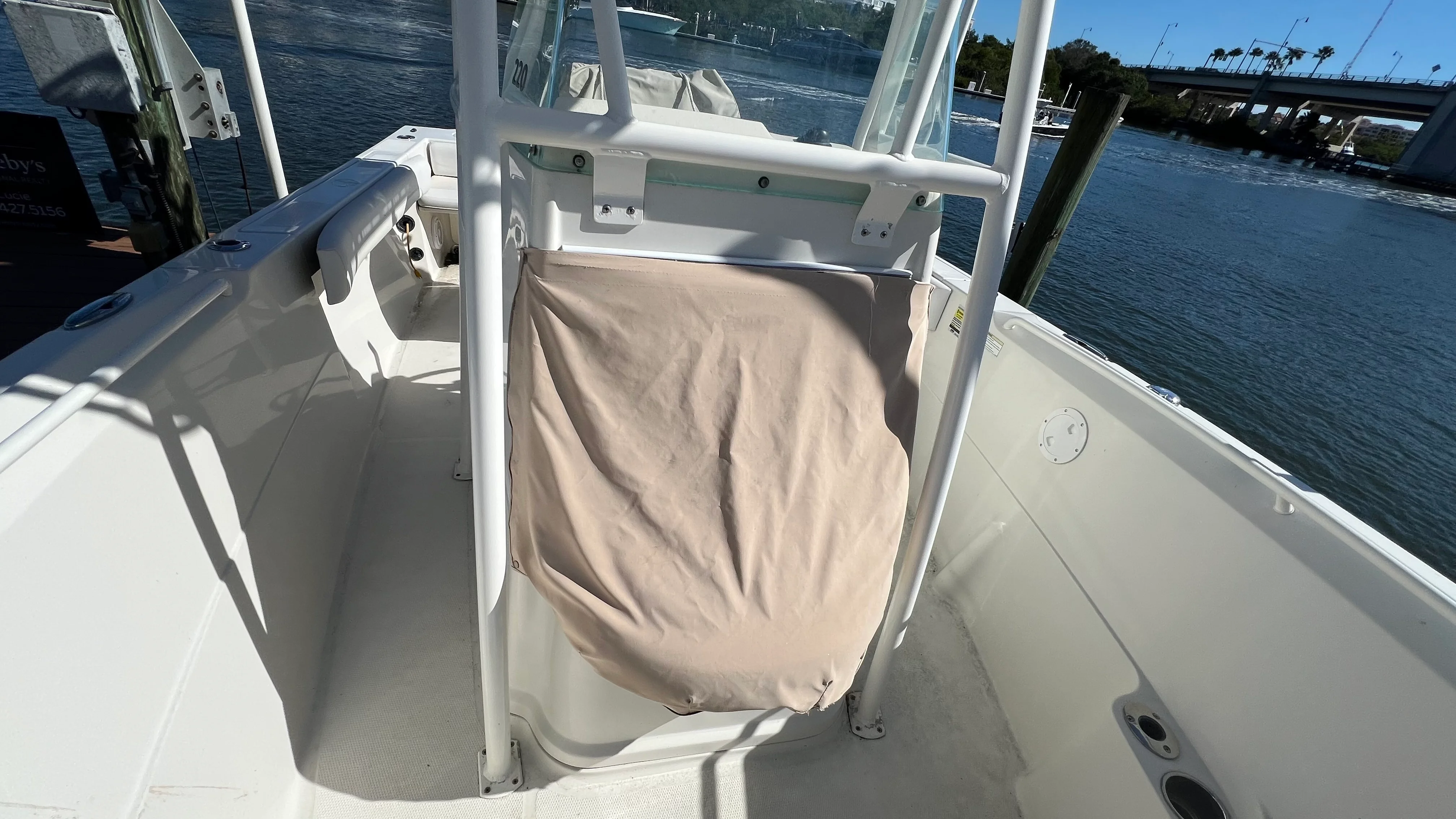 2015 Sailfish 220 CC Image Thumbnail #28