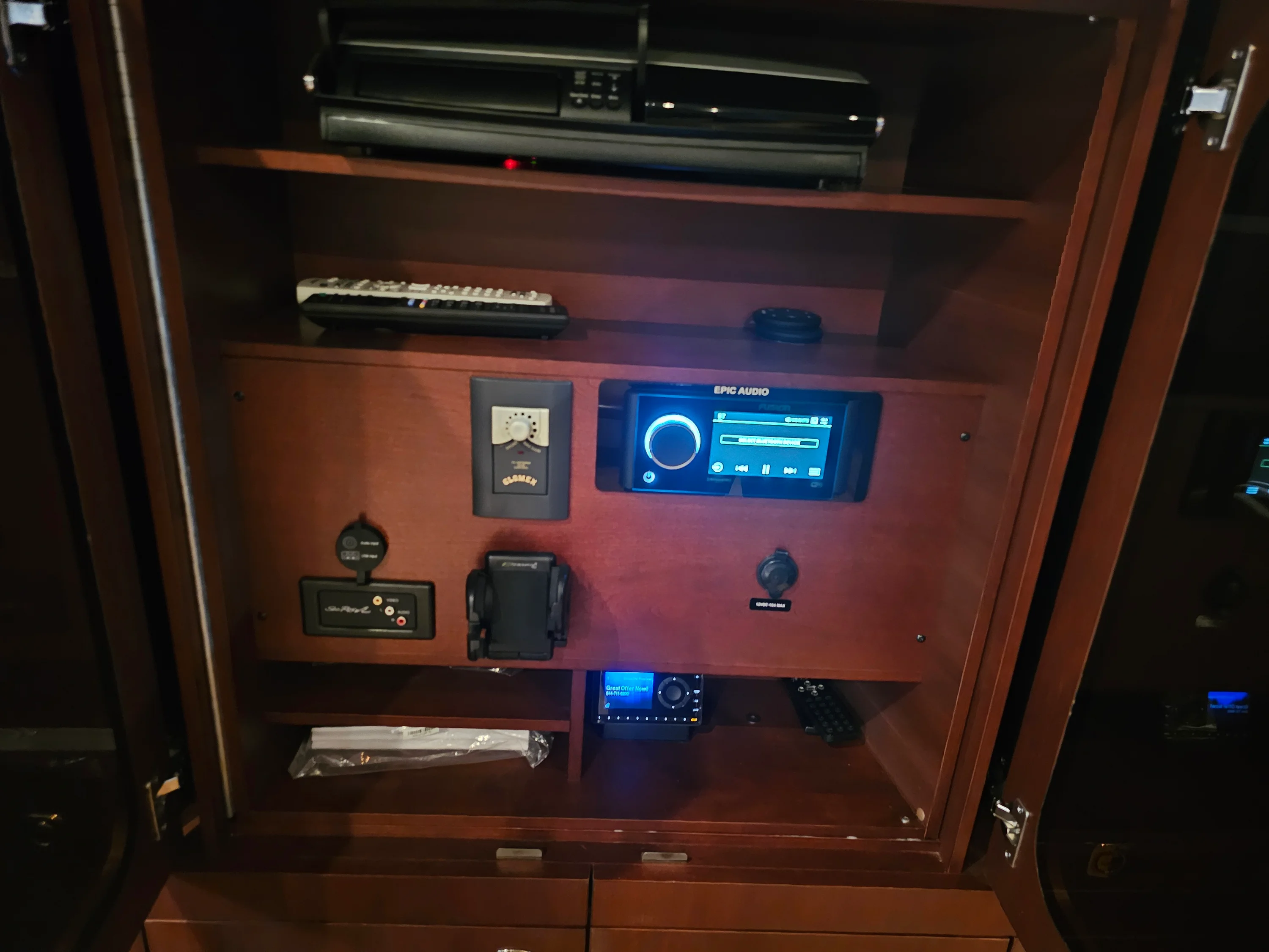 2012 Sea Ray 500 SUNDANCER Image Thumbnail #38