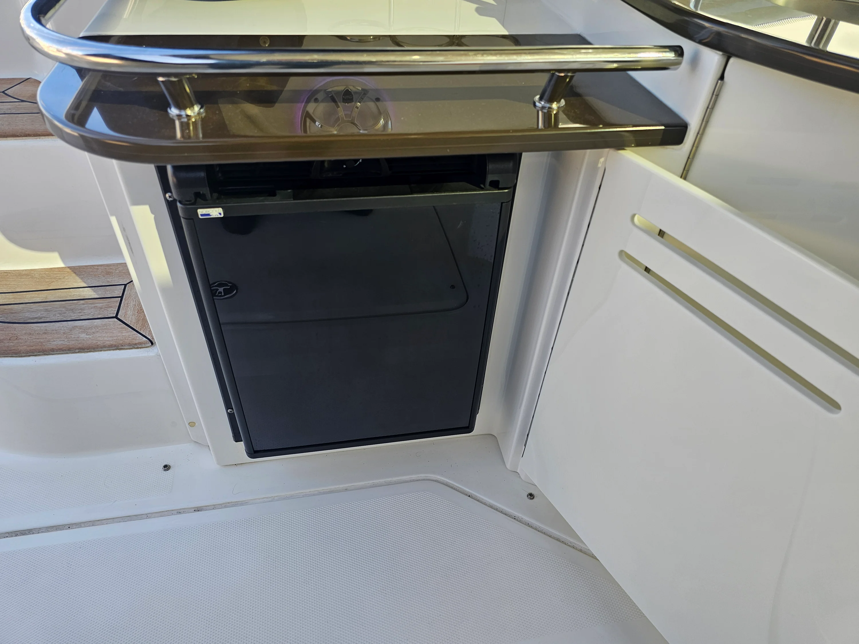 2012 Sea Ray 500 SUNDANCER Image Thumbnail #14