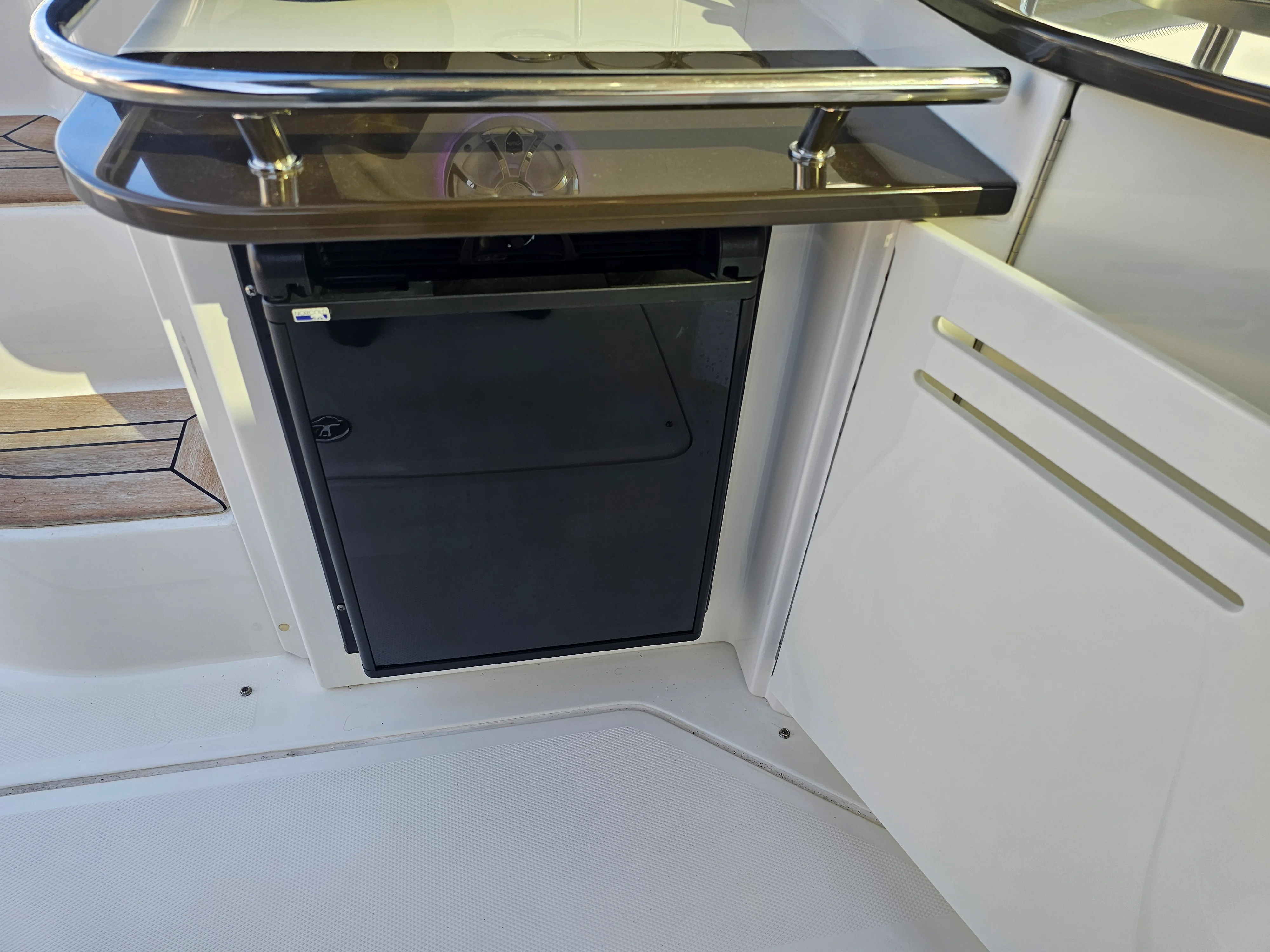 2012 Sea Ray 500 SUNDANCER Image Thumbnail #14