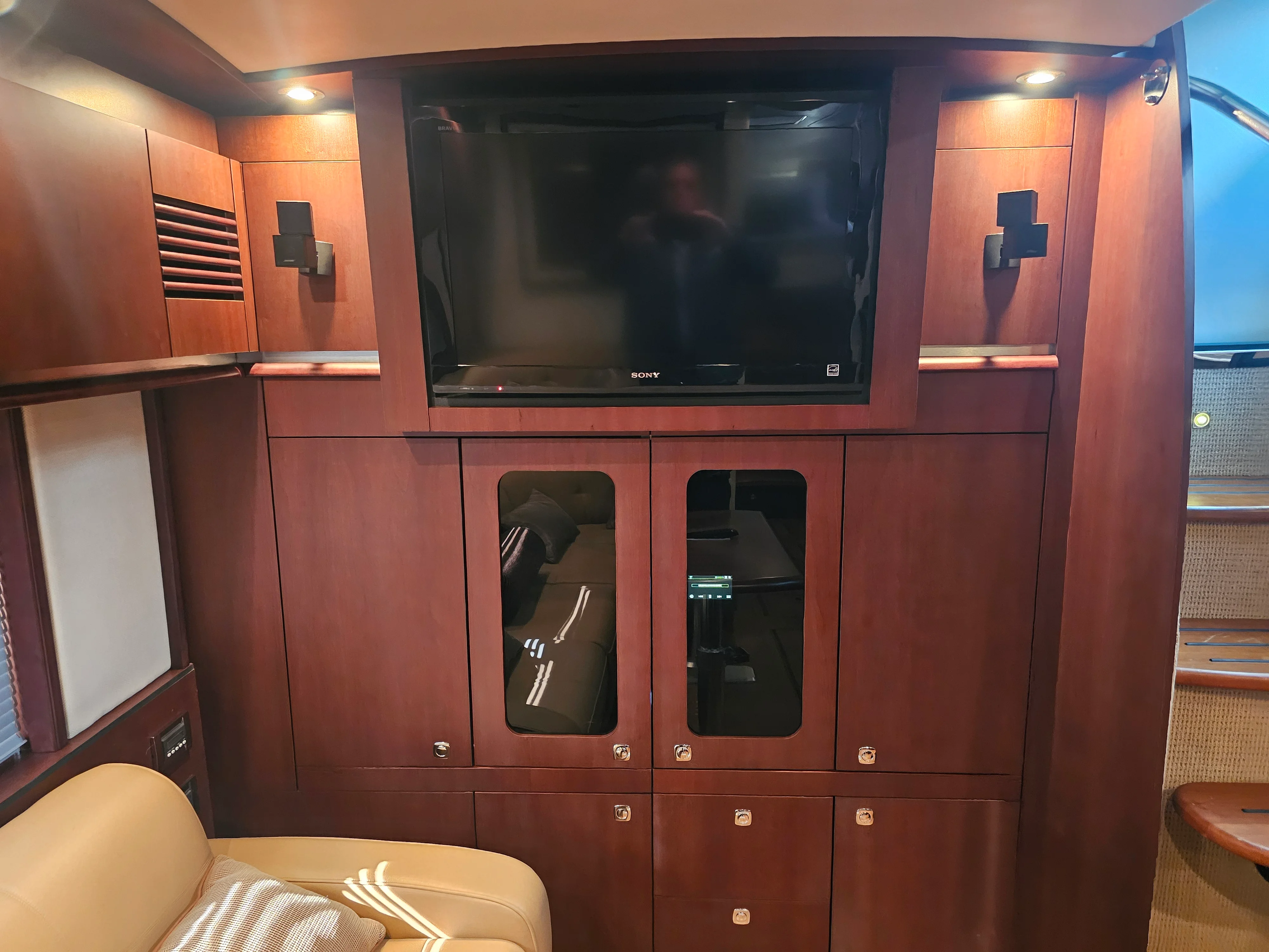 2012 Sea Ray 500 SUNDANCER Image Thumbnail #37