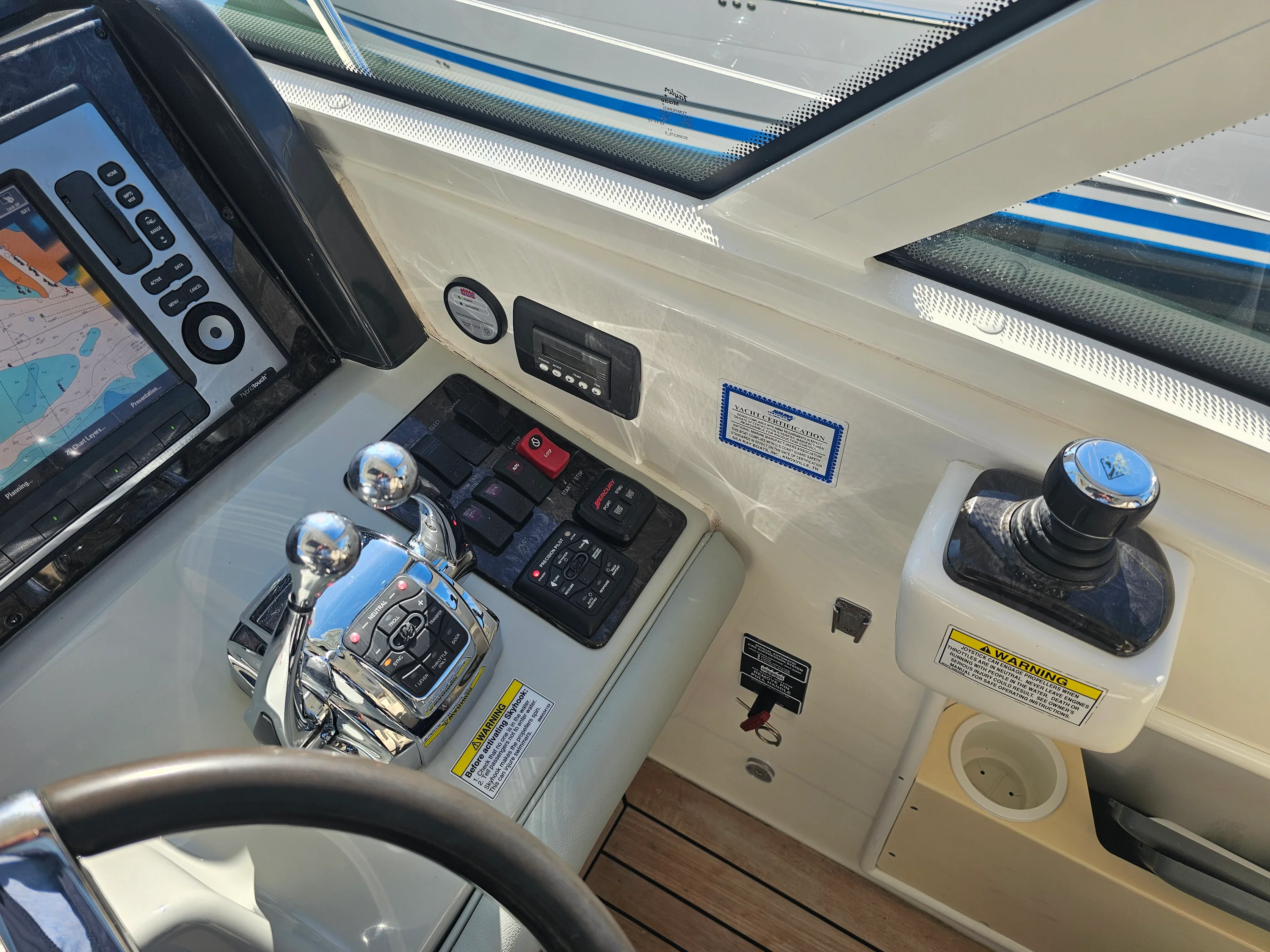 2012 Sea Ray 500 SUNDANCER Image Thumbnail #21