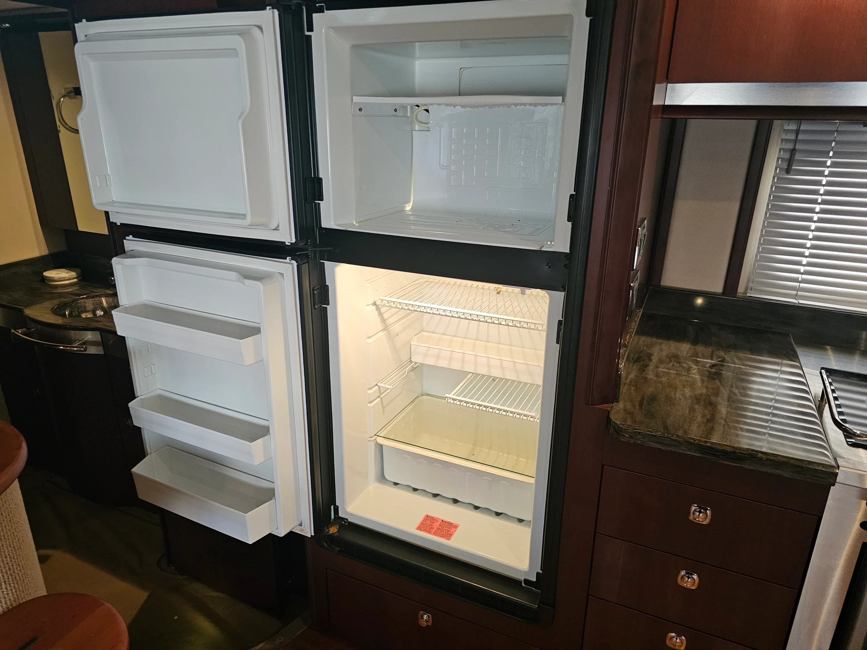 2012 Sea Ray 500 SUNDANCER Image Thumbnail #33