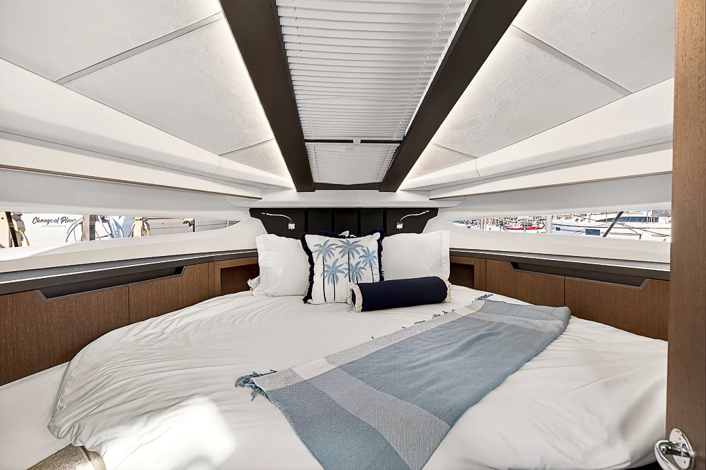 2020 Galeon 425 HTS Image Thumbnail #20