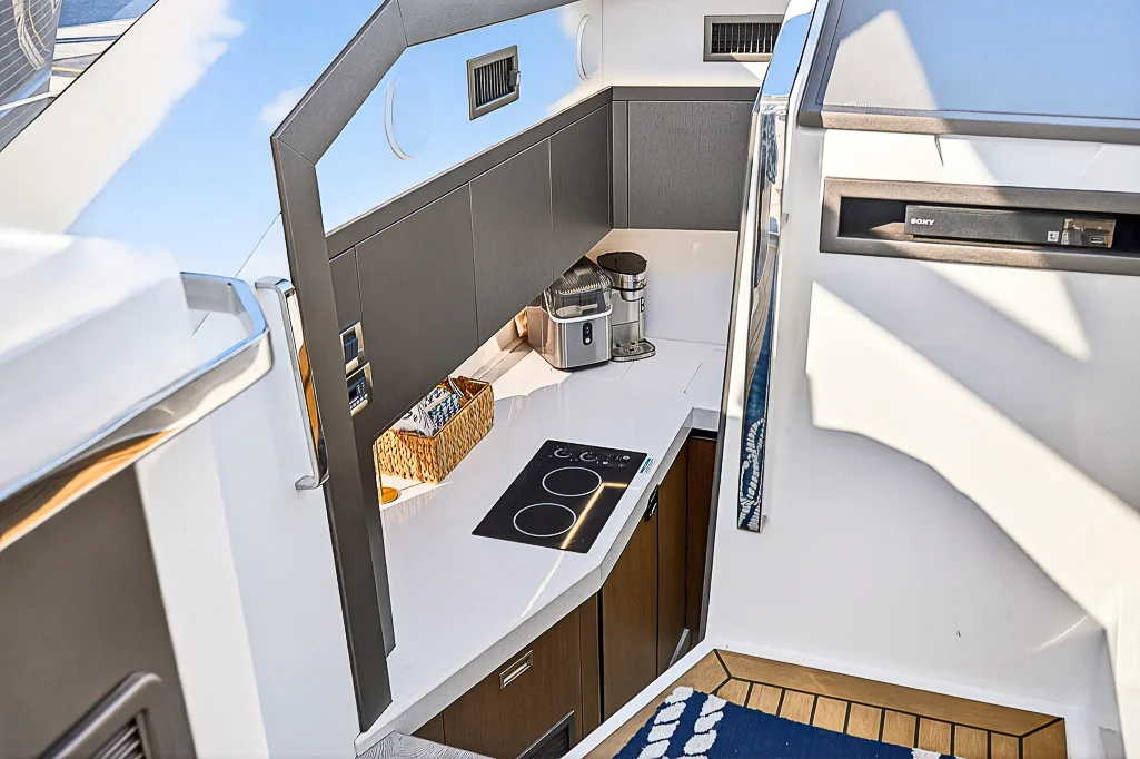 2020 Galeon 425 HTS Image Thumbnail #13