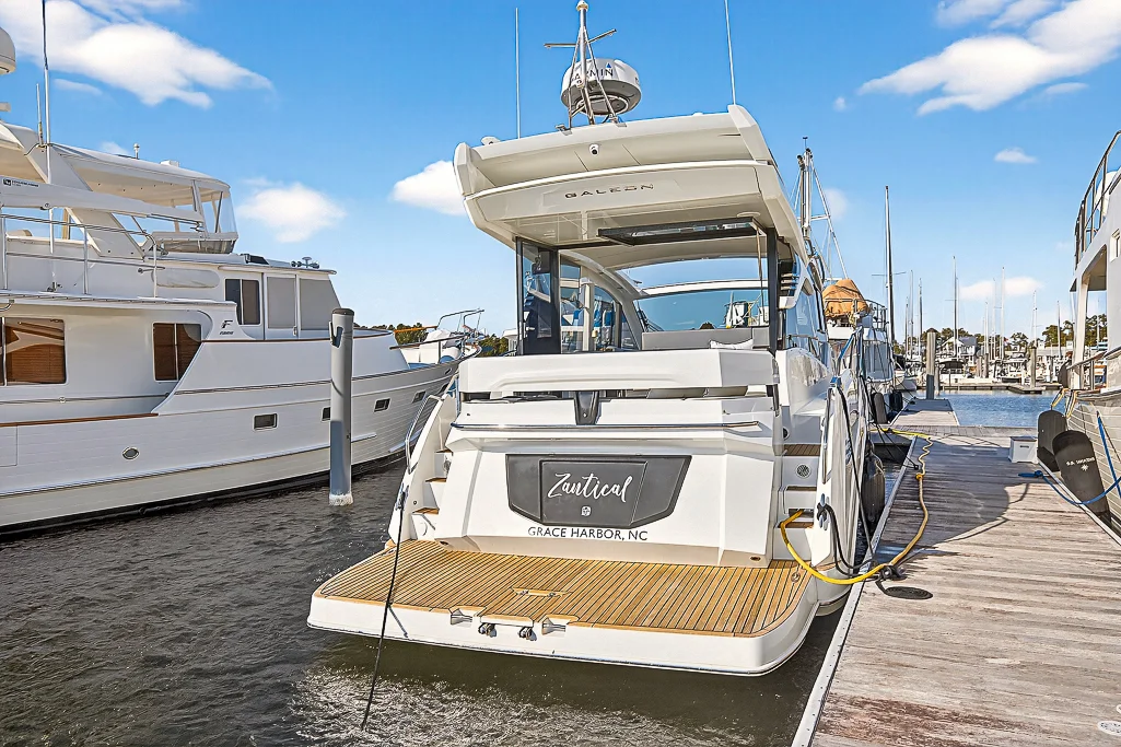 2020 Galeon 425 HTS Image Thumbnail #7