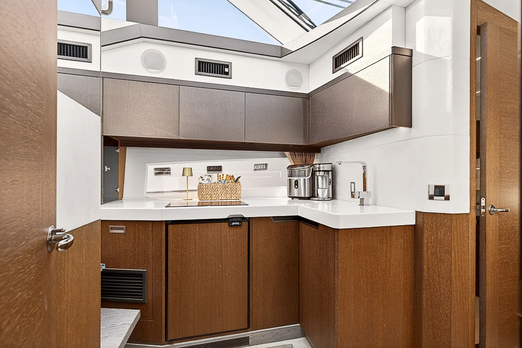 2020 Galeon 425 HTS Image Thumbnail #14