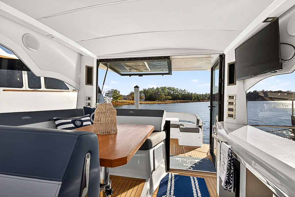 2020 Galeon 425 HTS Image Thumbnail #23