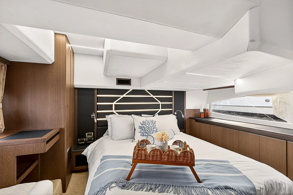 2020 Galeon 425 HTS Image Thumbnail #16