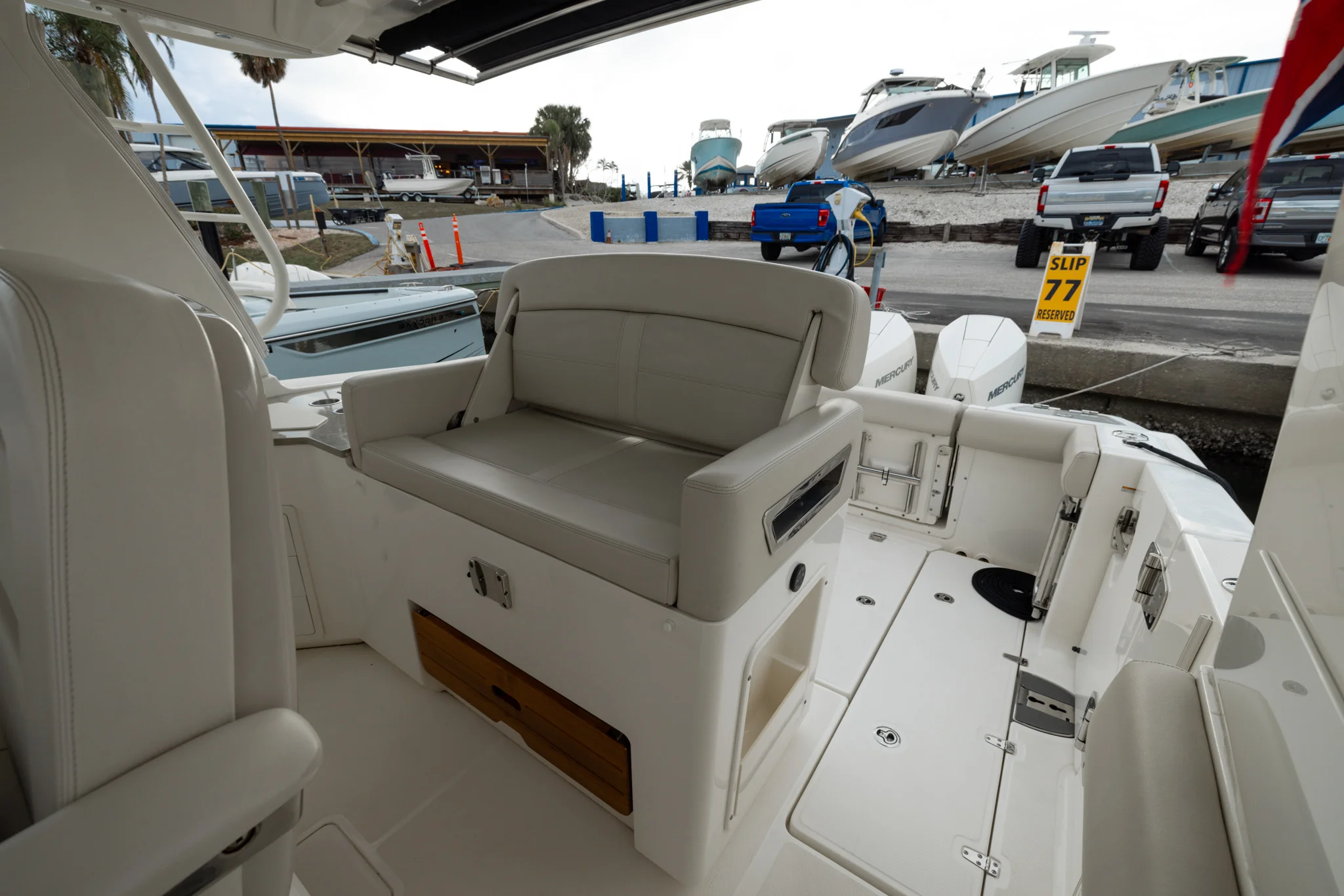 2023 Boston Whaler 350 REALM Image Thumbnail #32