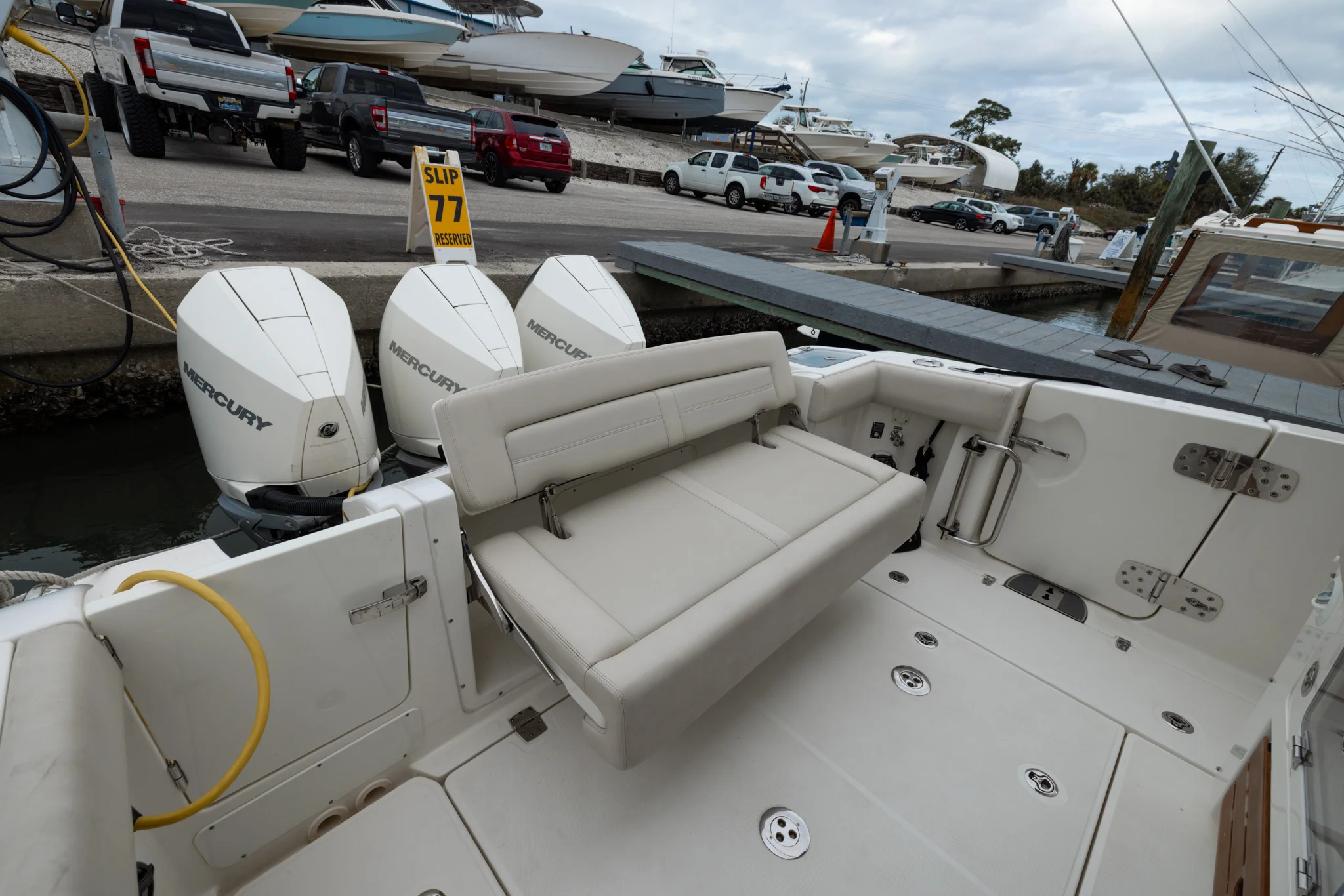 2023 Boston Whaler 350 REALM Image Thumbnail #28