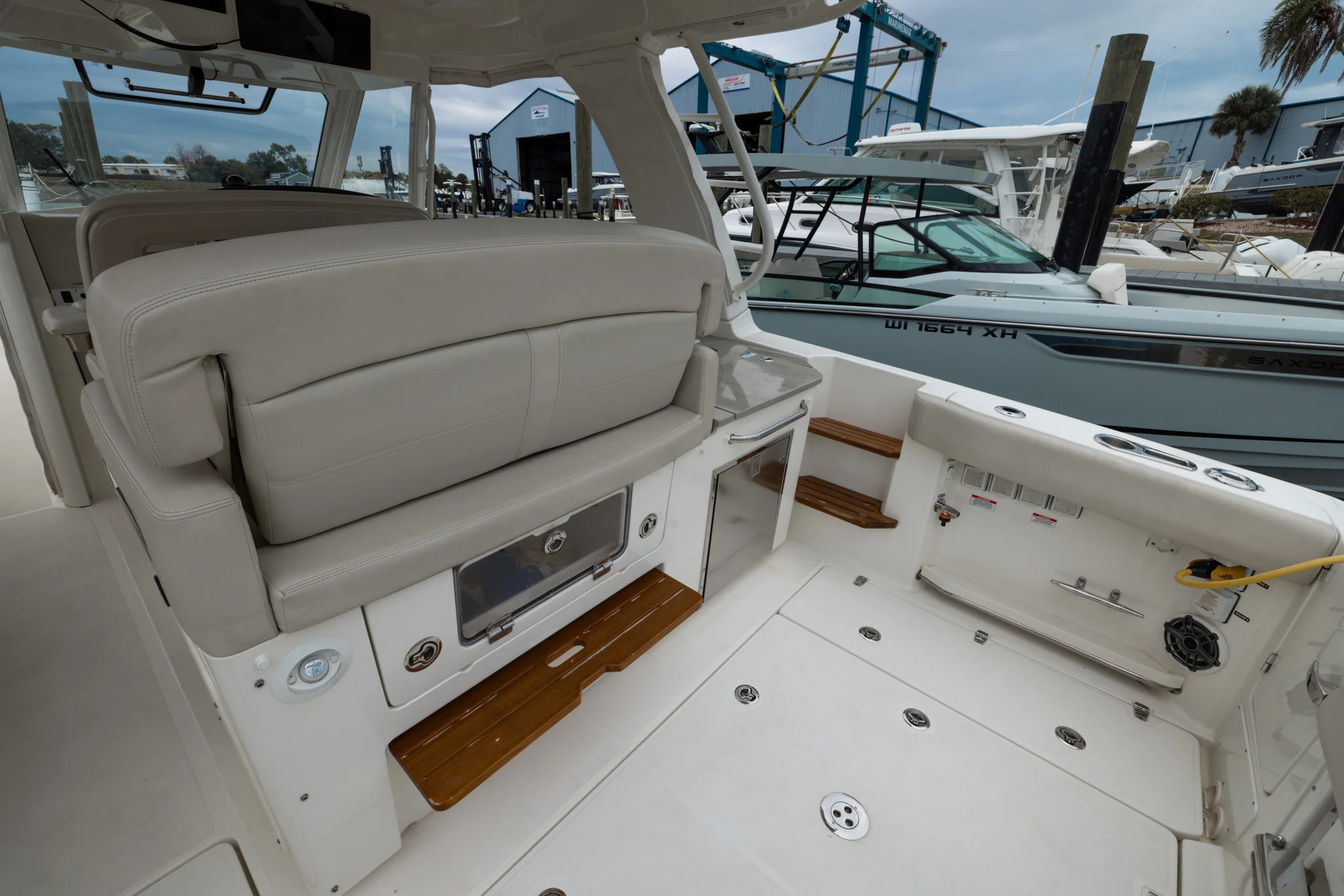 2023 Boston Whaler 350 REALM Image Thumbnail #21